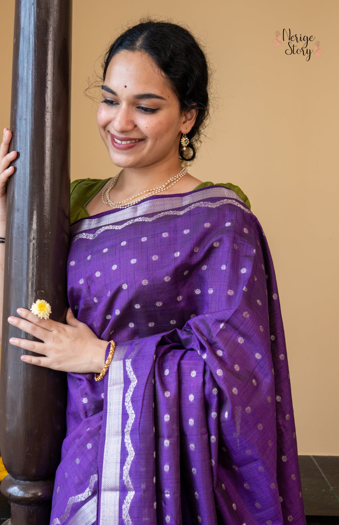ANANYA (अनन्या)
