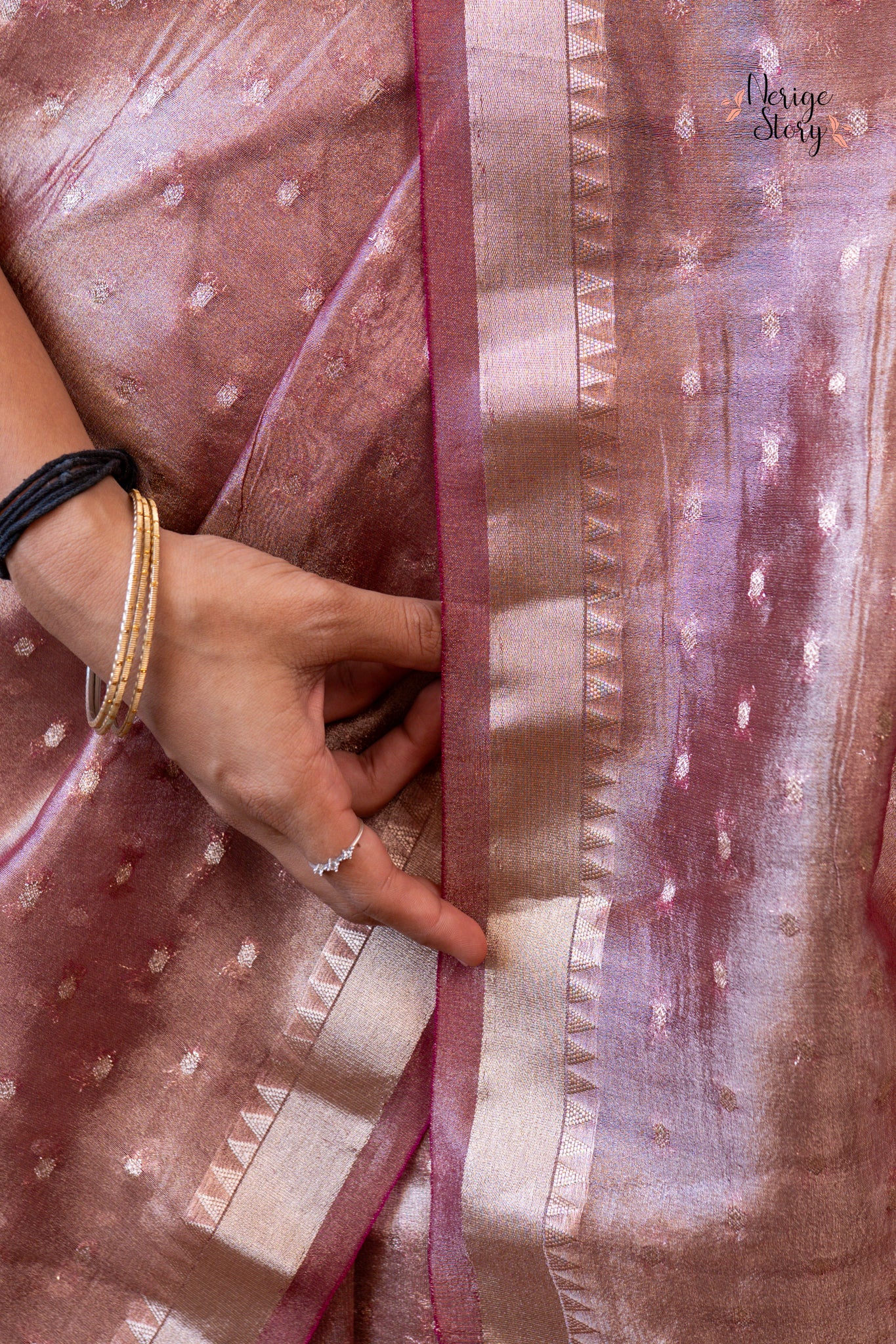 YASHMITHI (यश्मिथी)