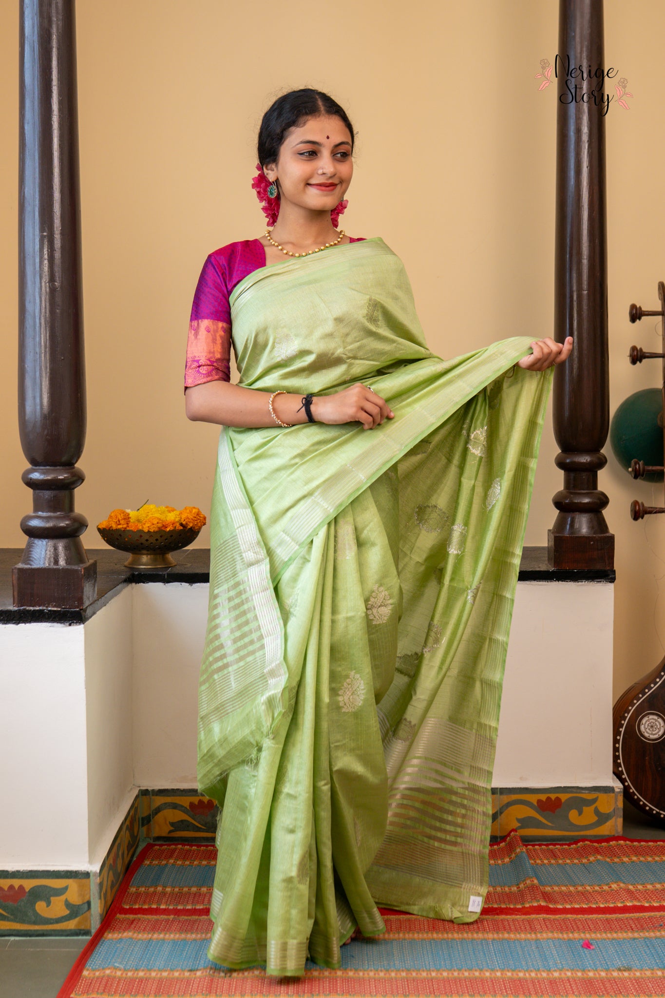 MRINALIKA (मृणालिका)