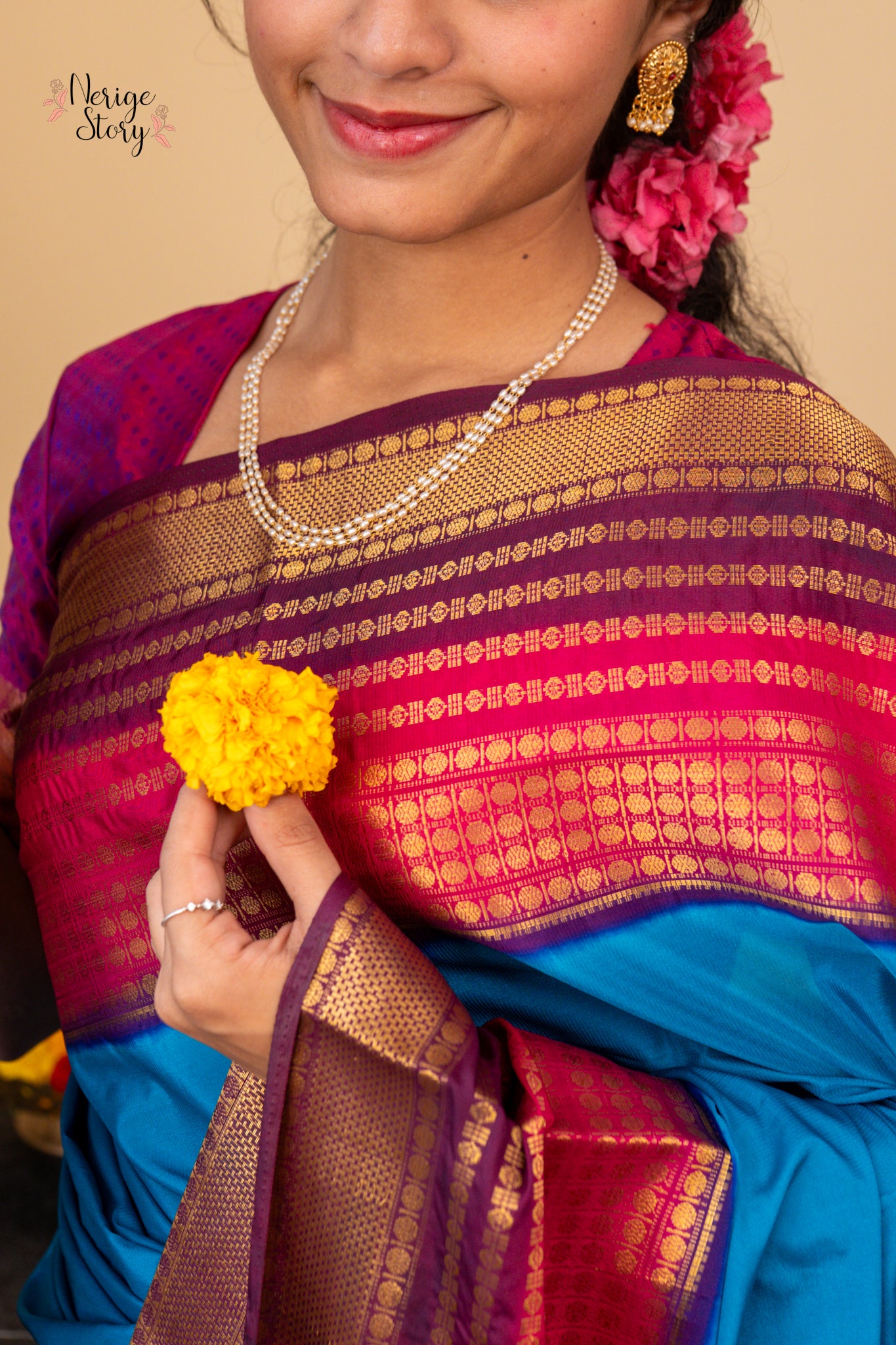 ADVAIA (अद्वैअ)