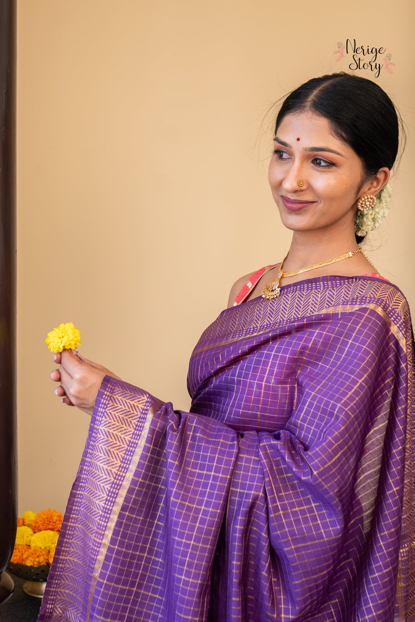 MAYUKHI (मयूखी)