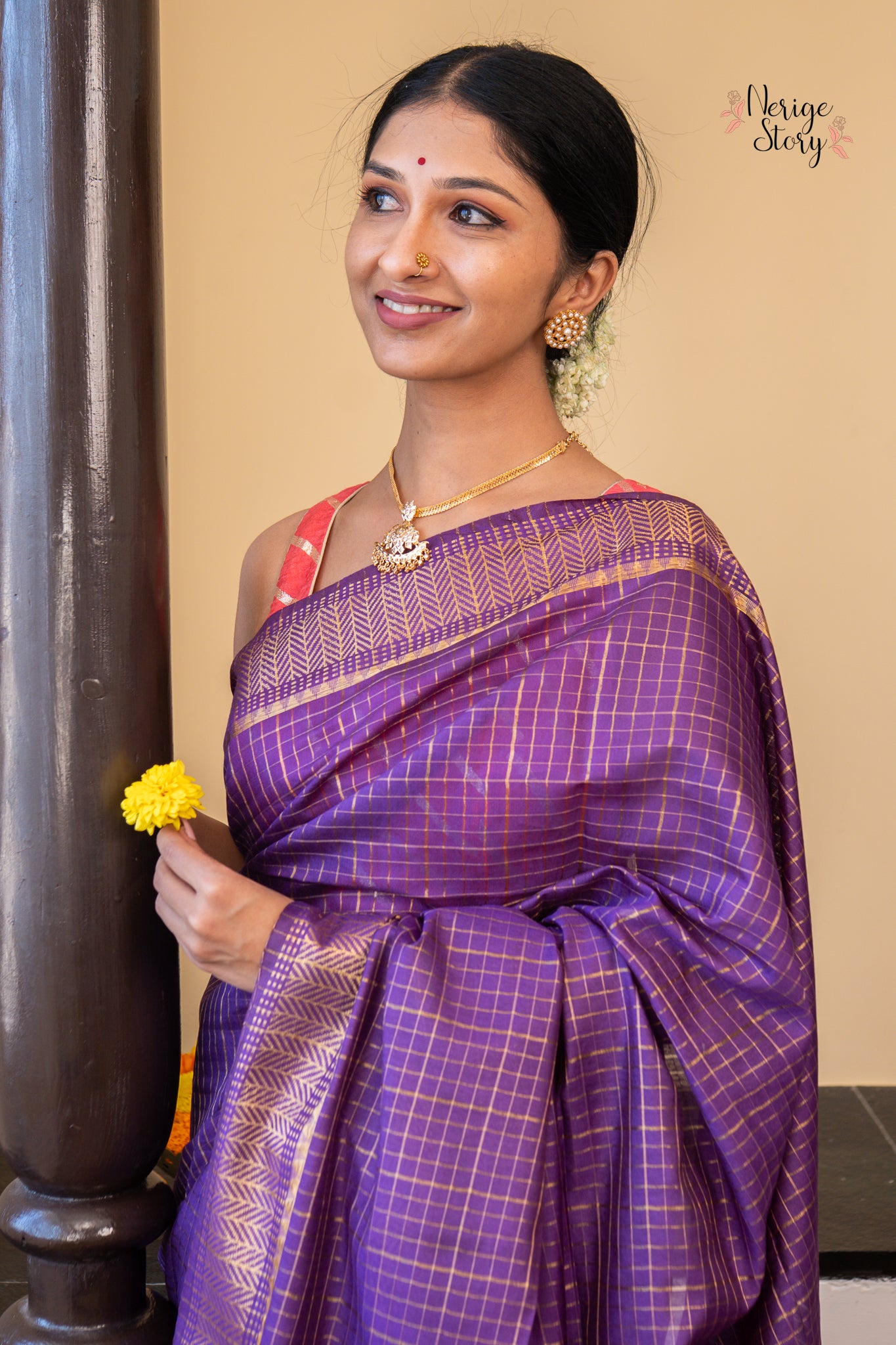 MAYUKHI (मयूखी)