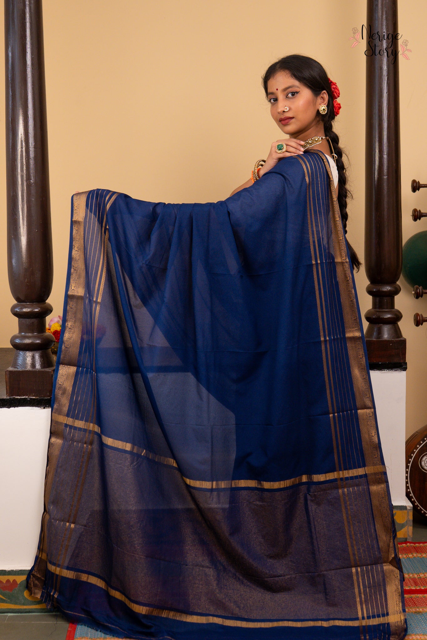 DIVYANSHI (दिव्यांशि)