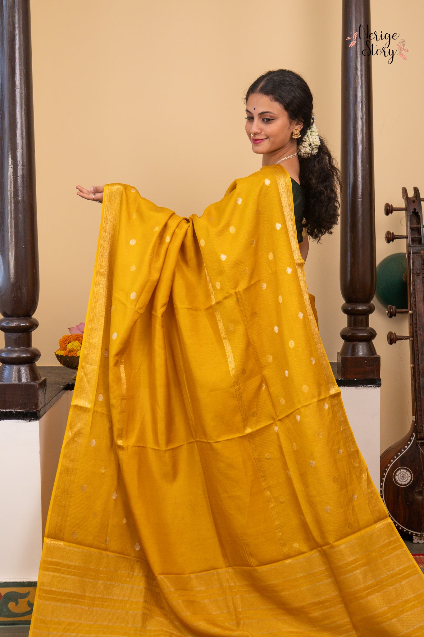 HARSHALEENA (हर्षलीना)