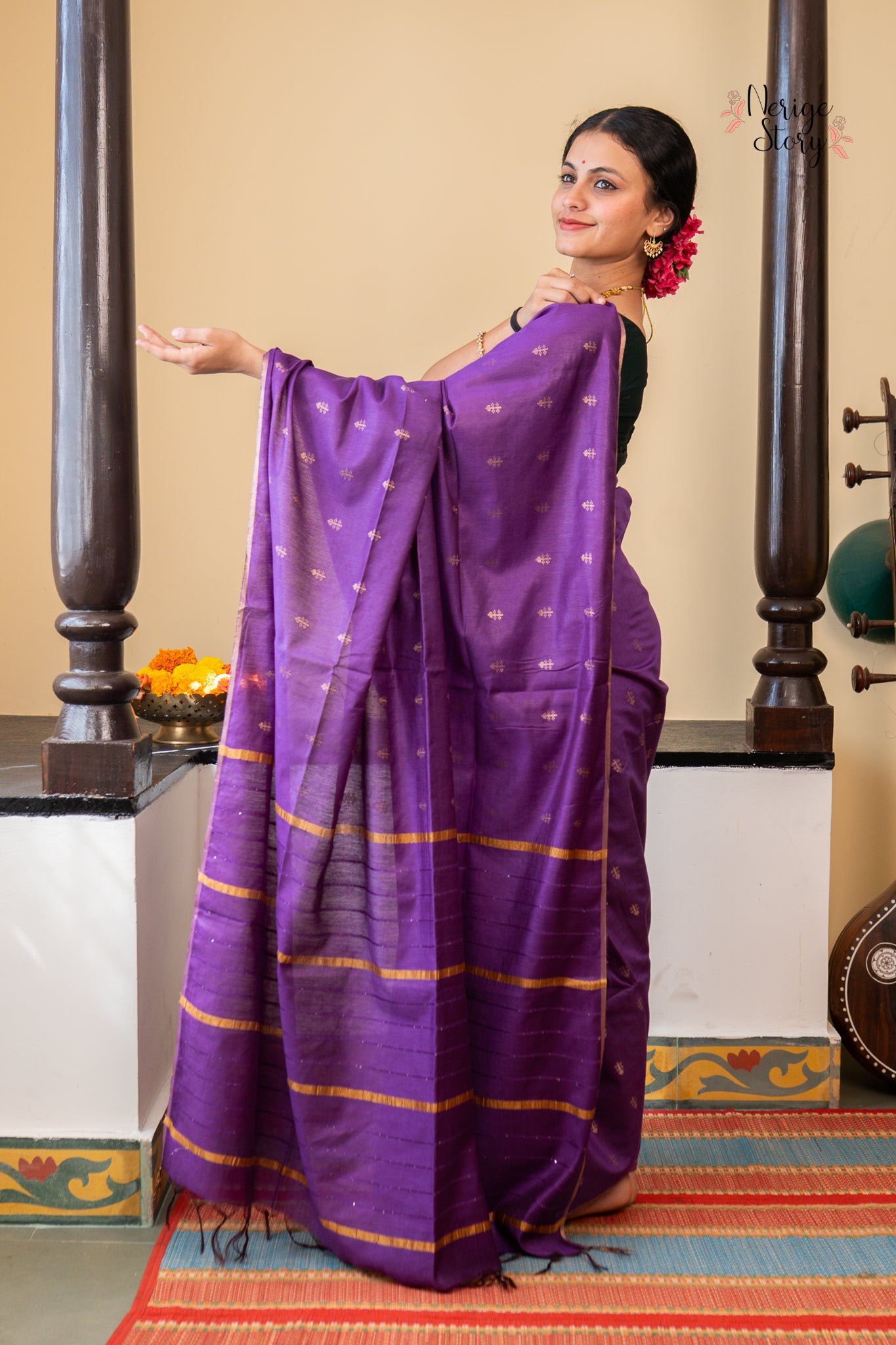 LAVANIKA (लावणिका)