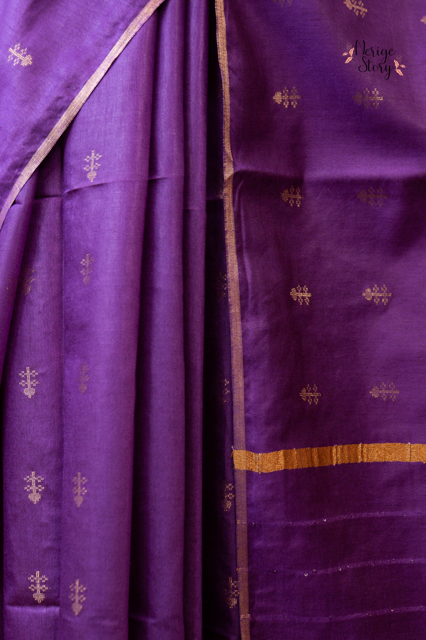 LAVANIKA (लावणिका)