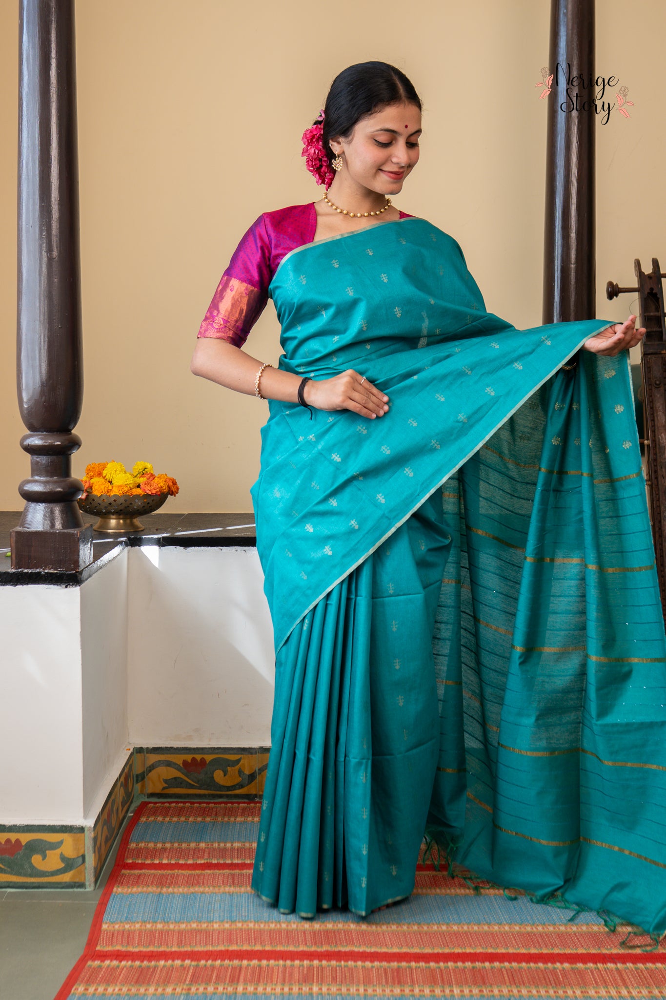 DIVYASHREE (दिव्यश्री)