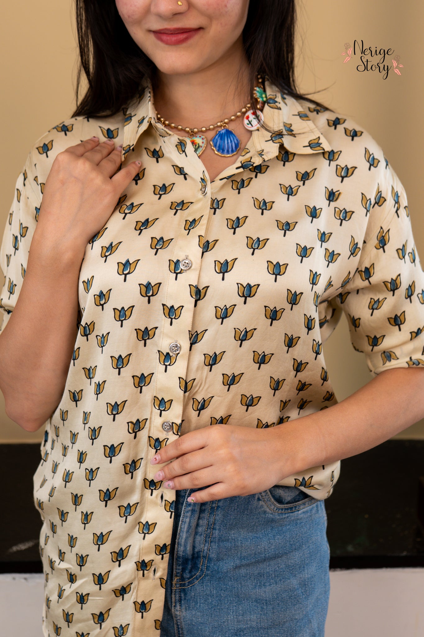 PALAKI (पलकी)