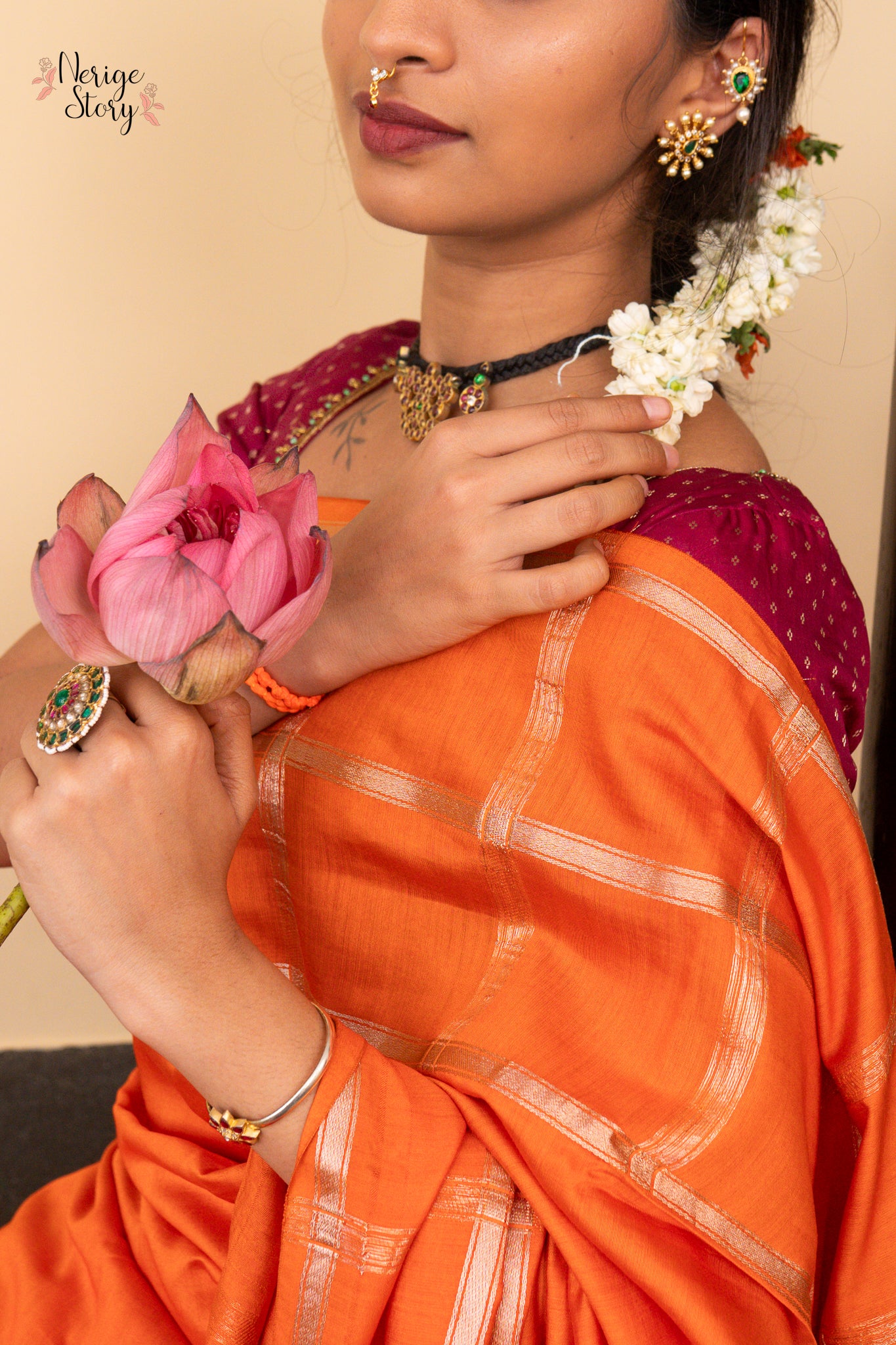 GAHANA (गहना)