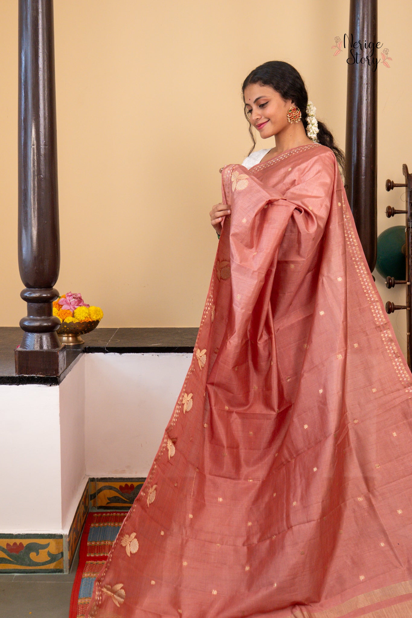 DARSHANI (दर्शनी)