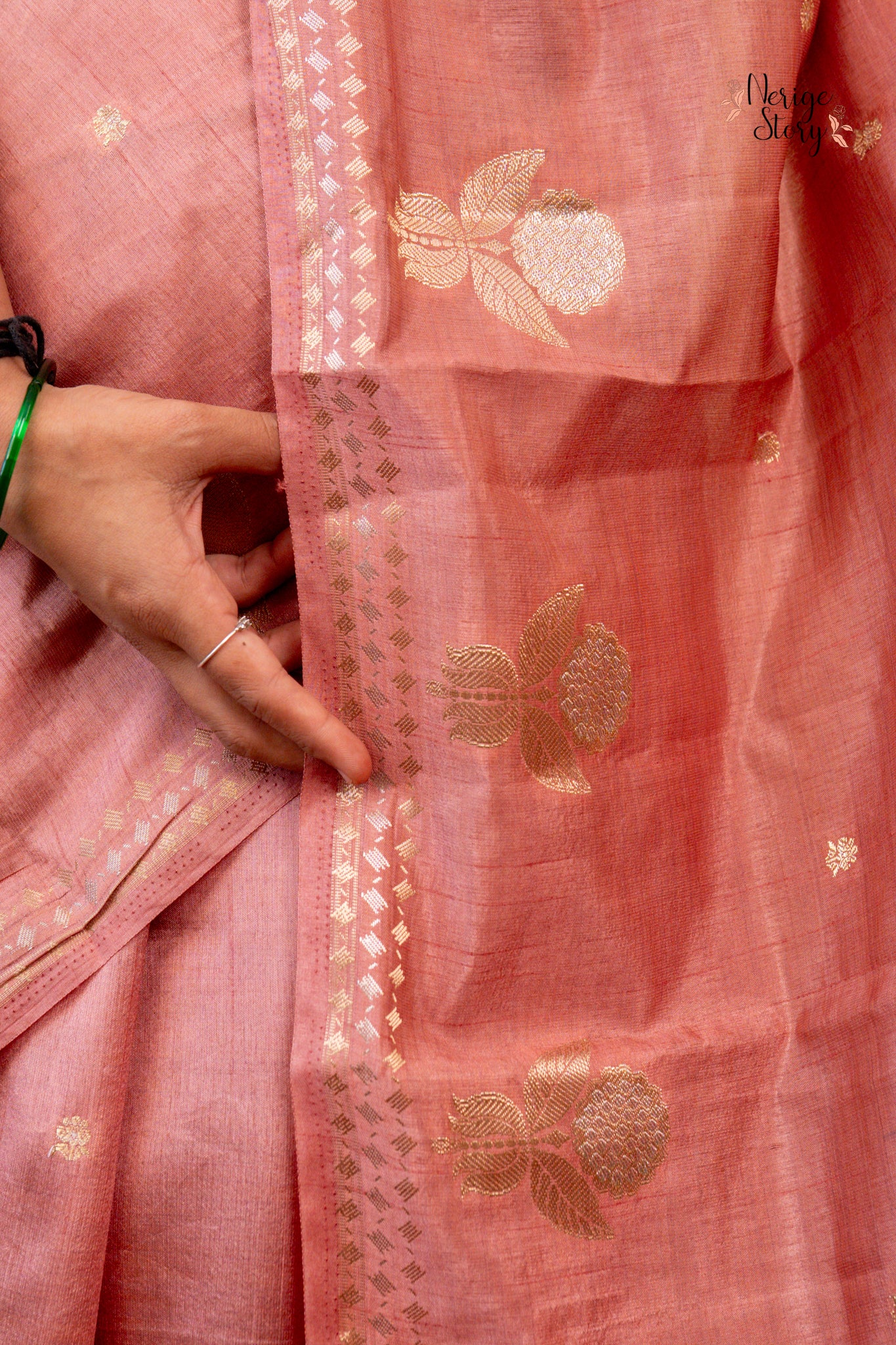 DARSHANI (दर्शनी)