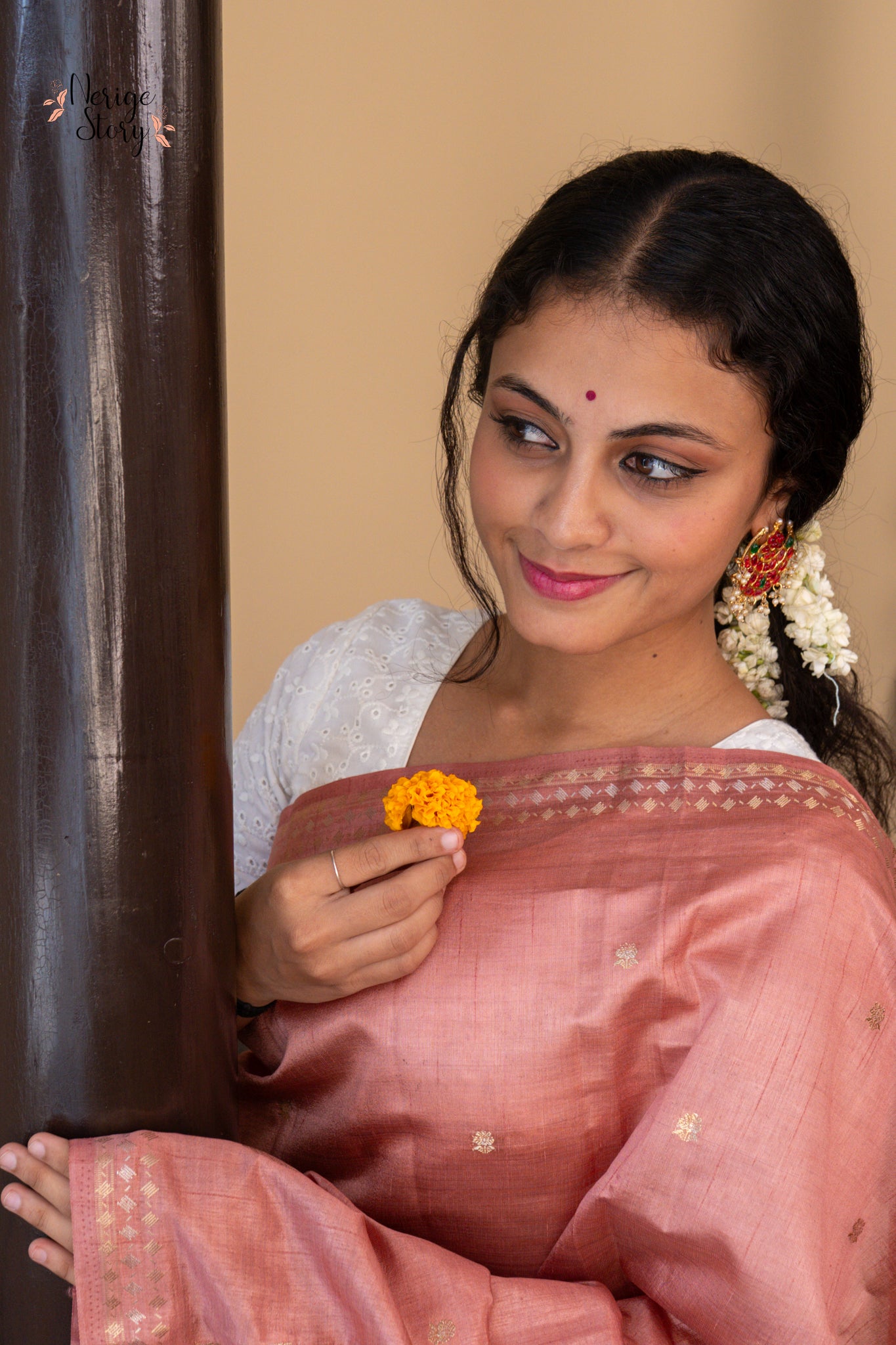 DARSHANI (दर्शनी)