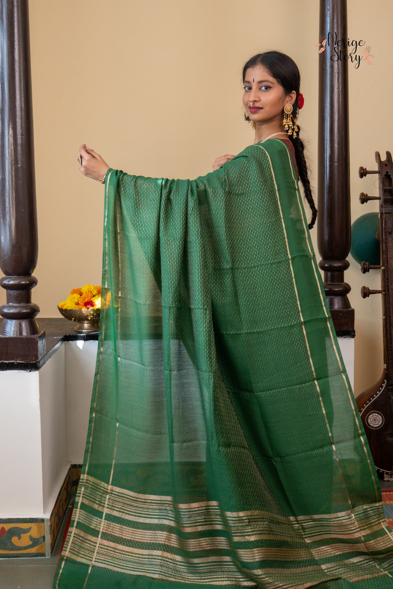 PARIKA (पारिका)