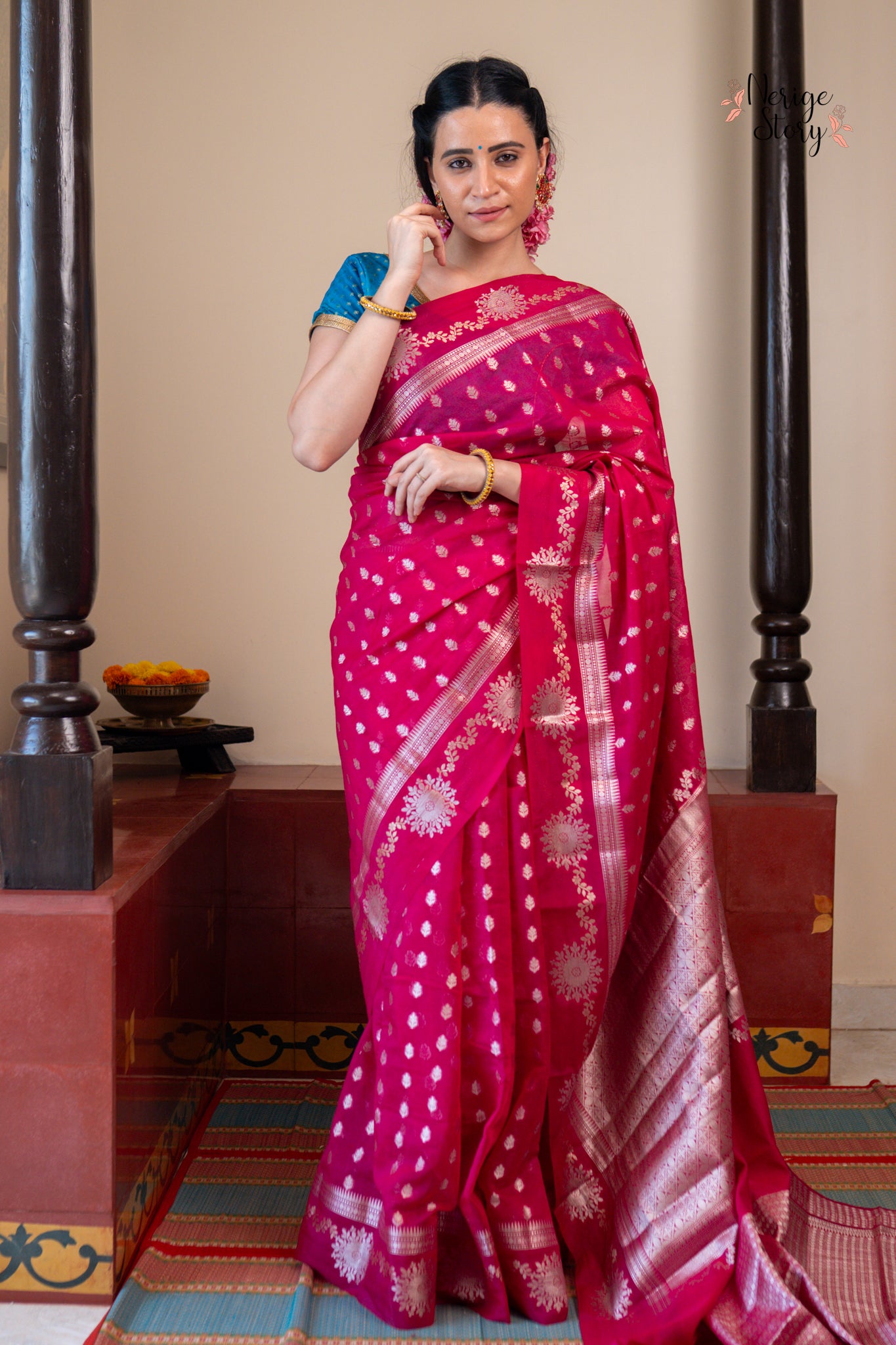 GULABO (गुलाबो)