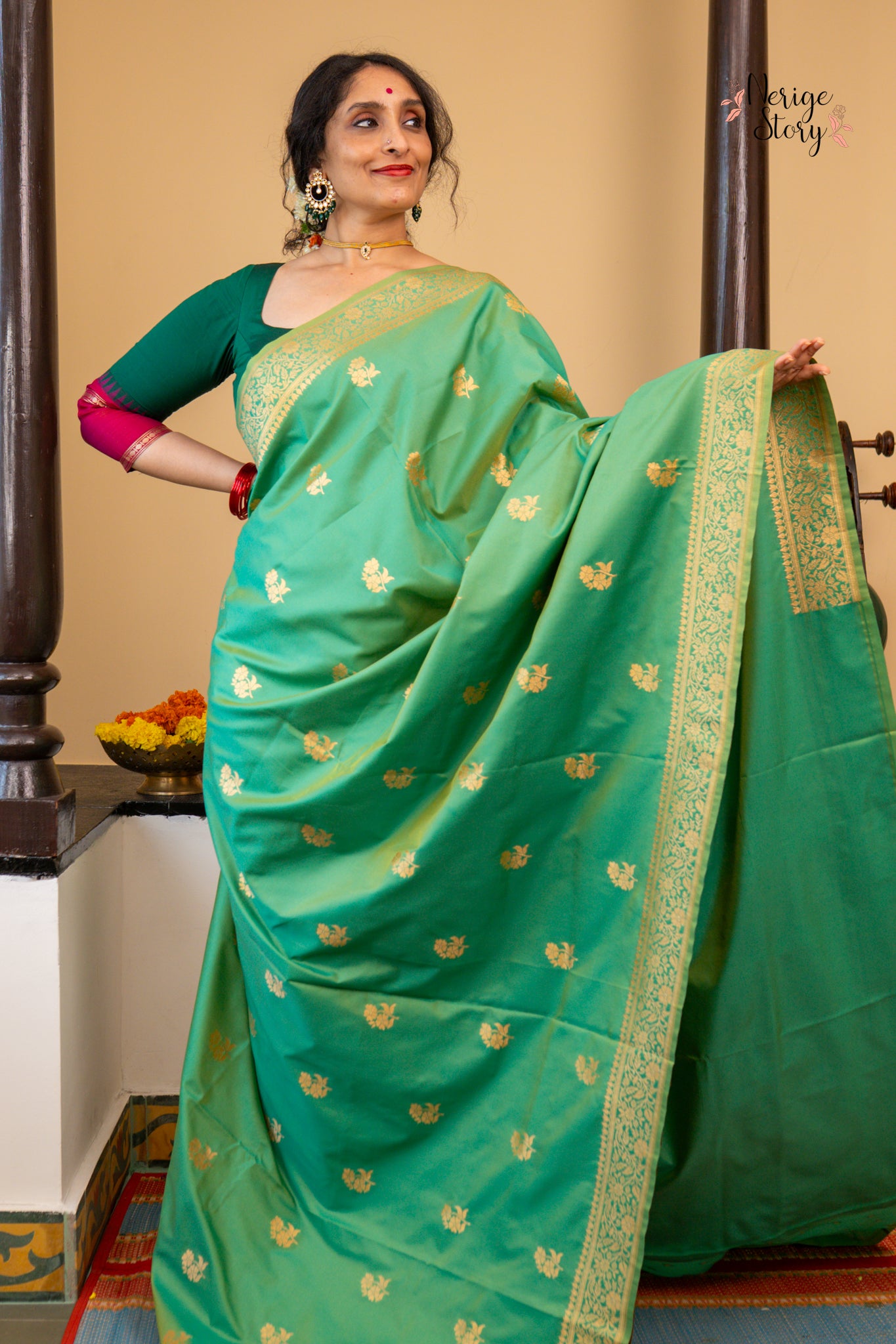 MINAKSHI (मीनाक्षी)