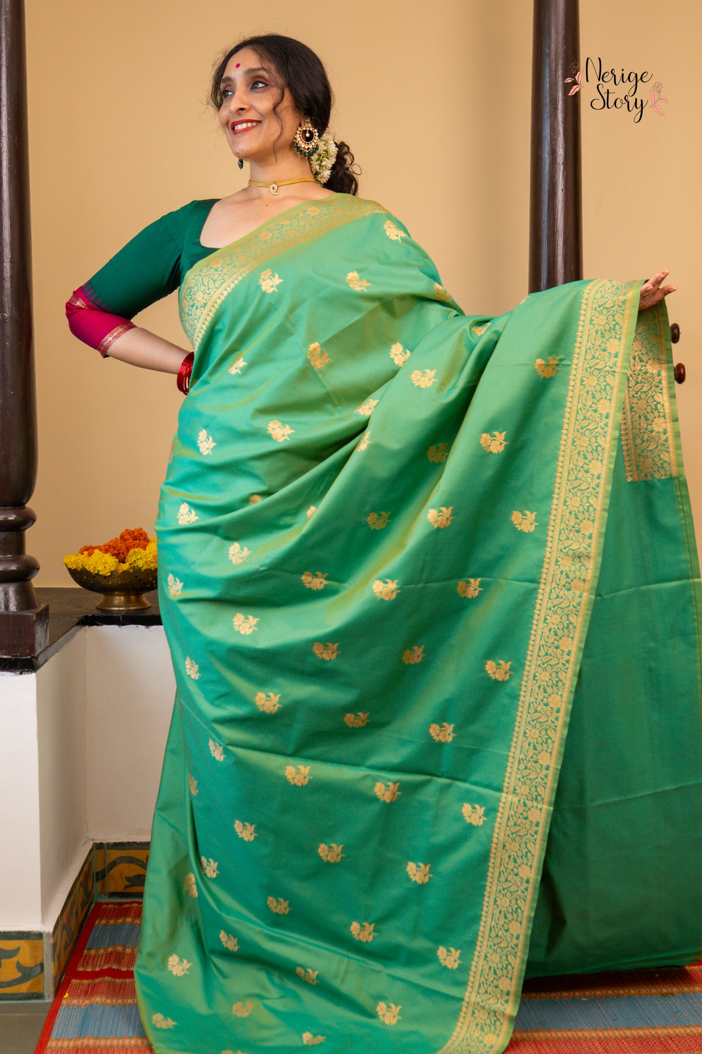 MINAKSHI (मीनाक्षी)