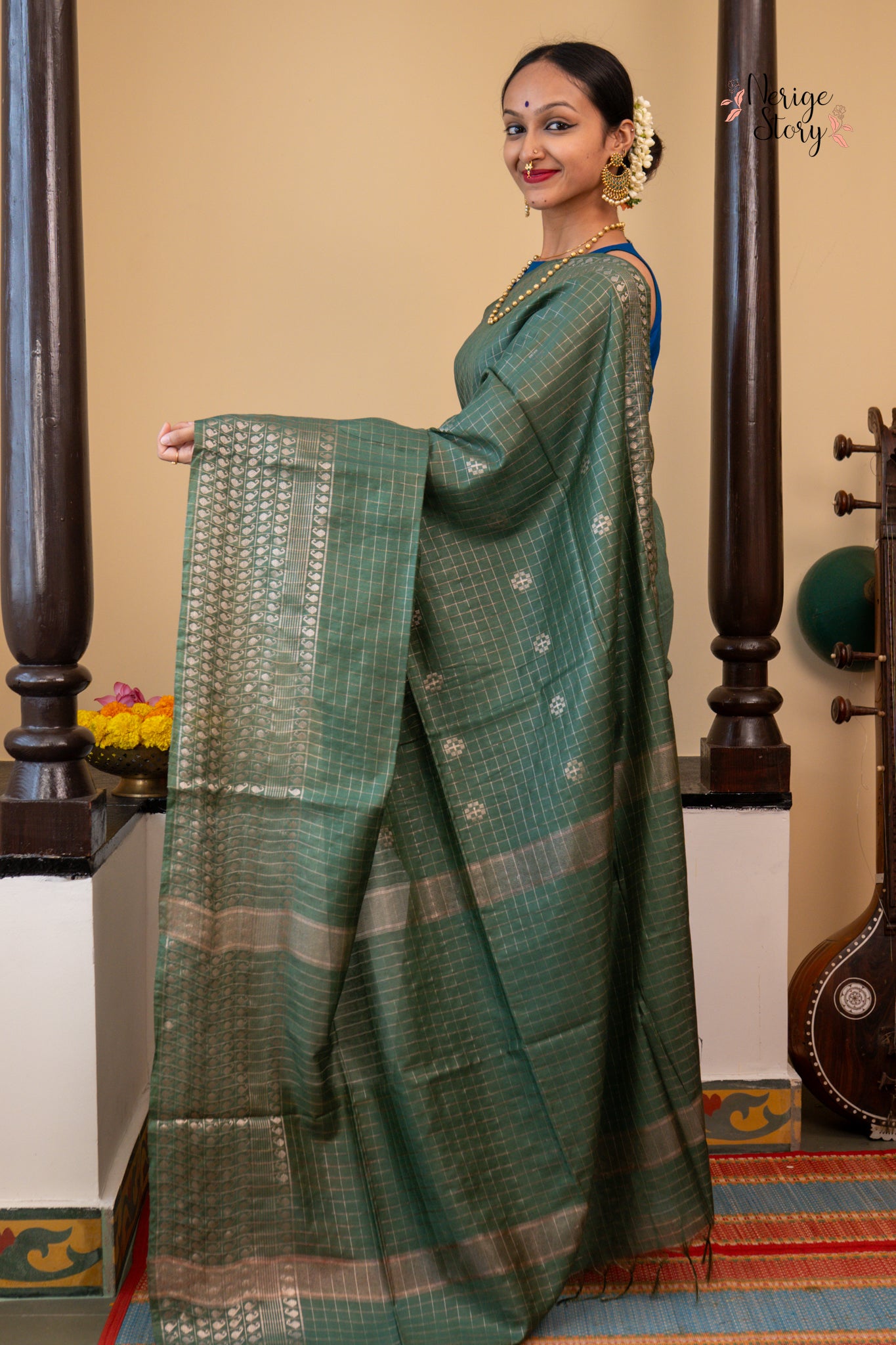 KAMALIKA (कमलिका)