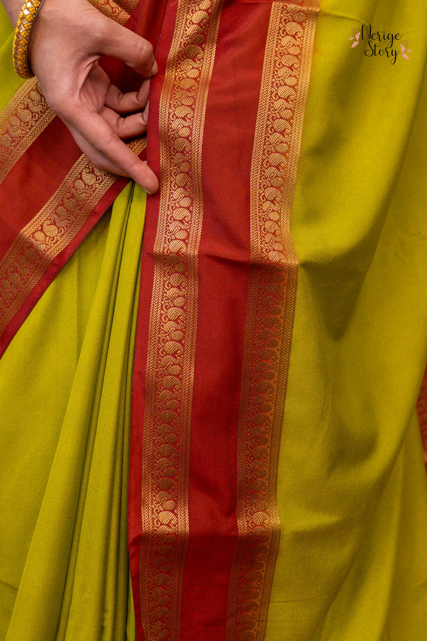 AVYAYA (अव्यया)