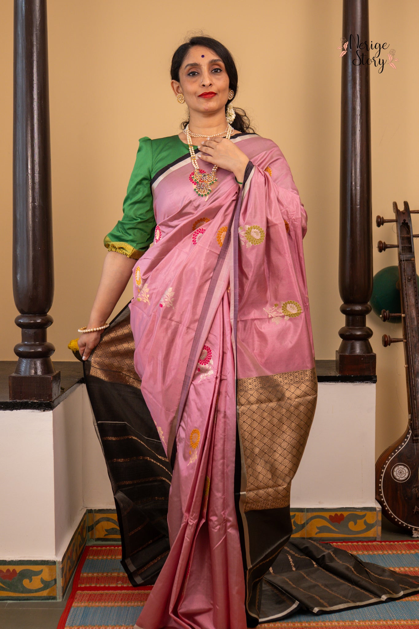 MANISHA (मनीषा)