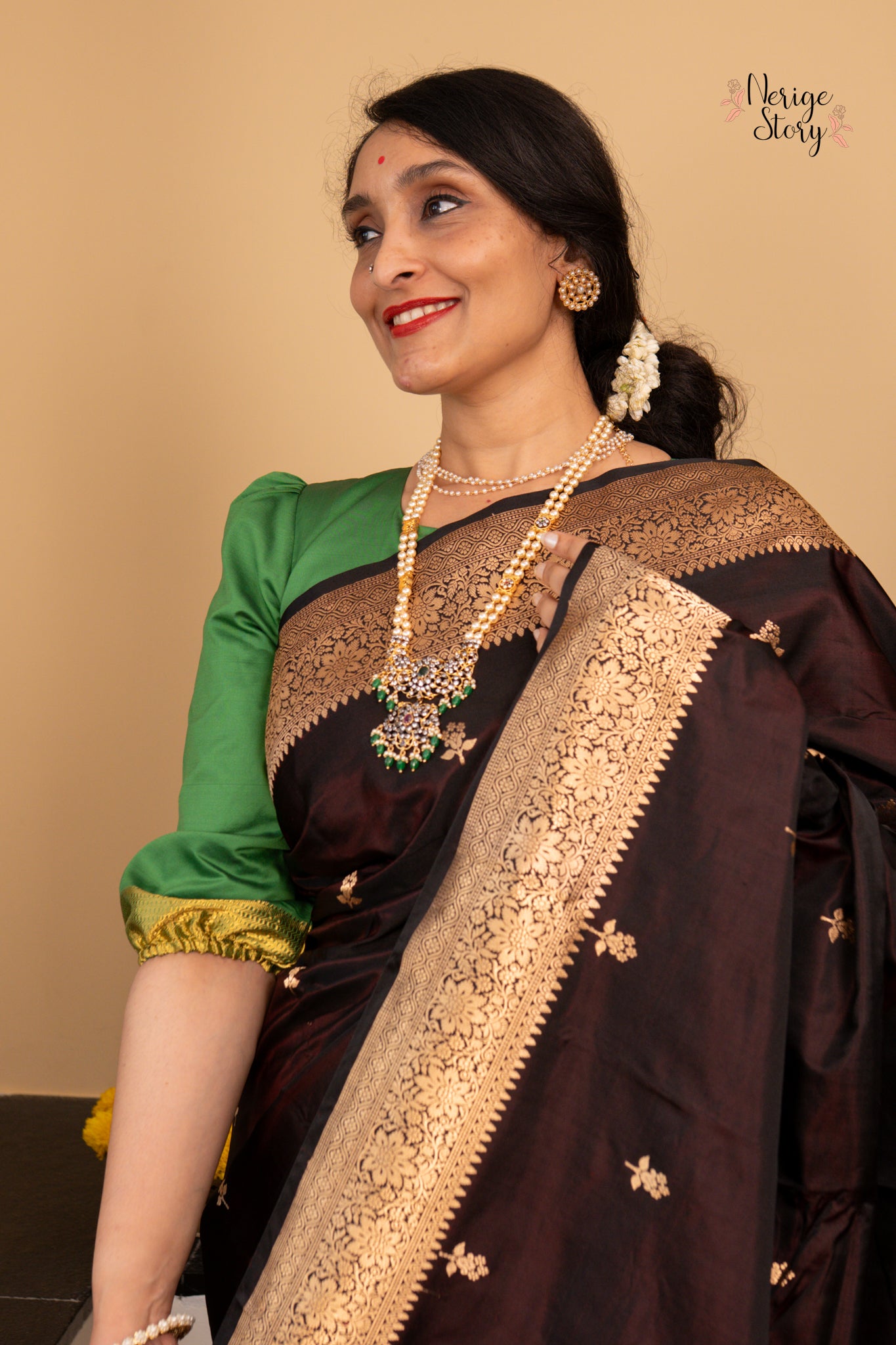 LAHIKA (लहिका)