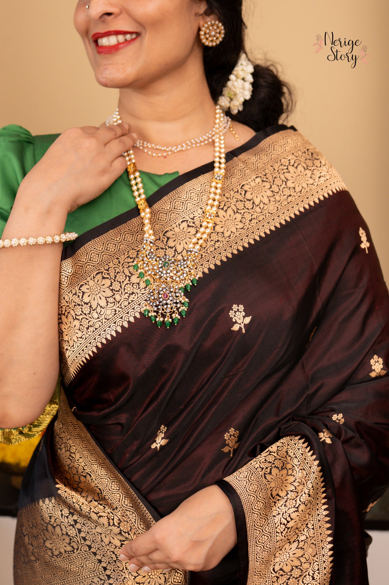 LAHIKA (लहिका)