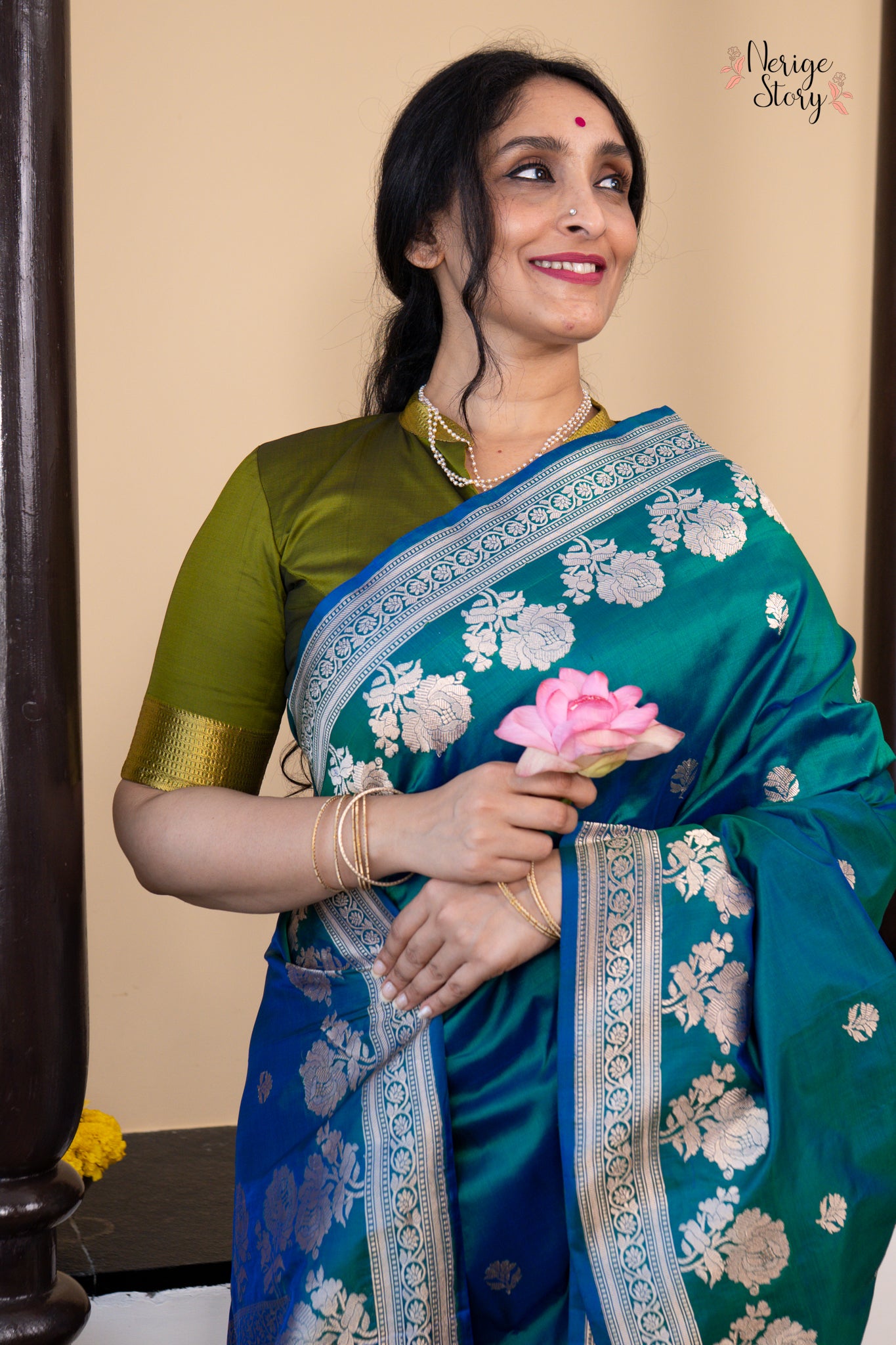 GULROSHAN ( गुलरोशन )