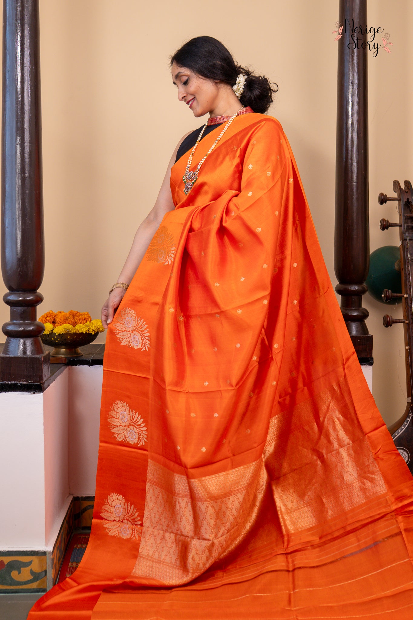 DIVYATA (दिव्यता)