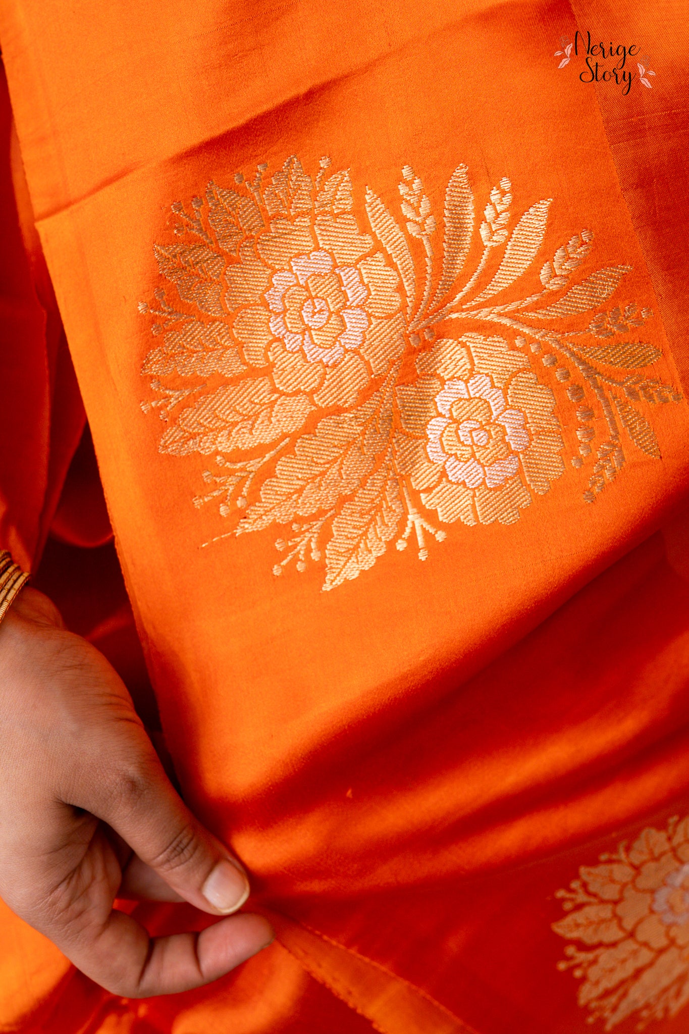 DIVYATA (दिव्यता)