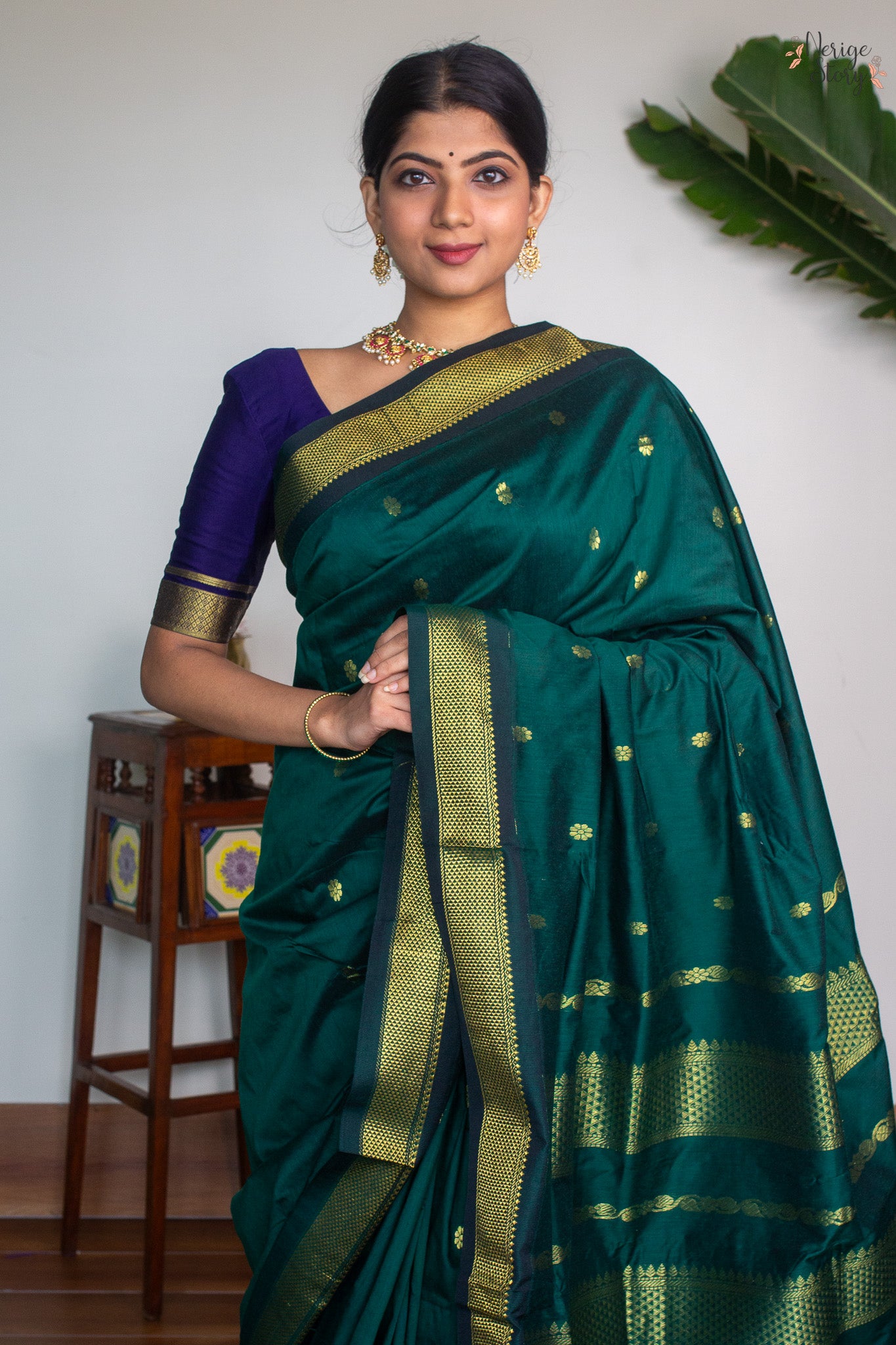 KUNJARI (குஞ்சரி)
