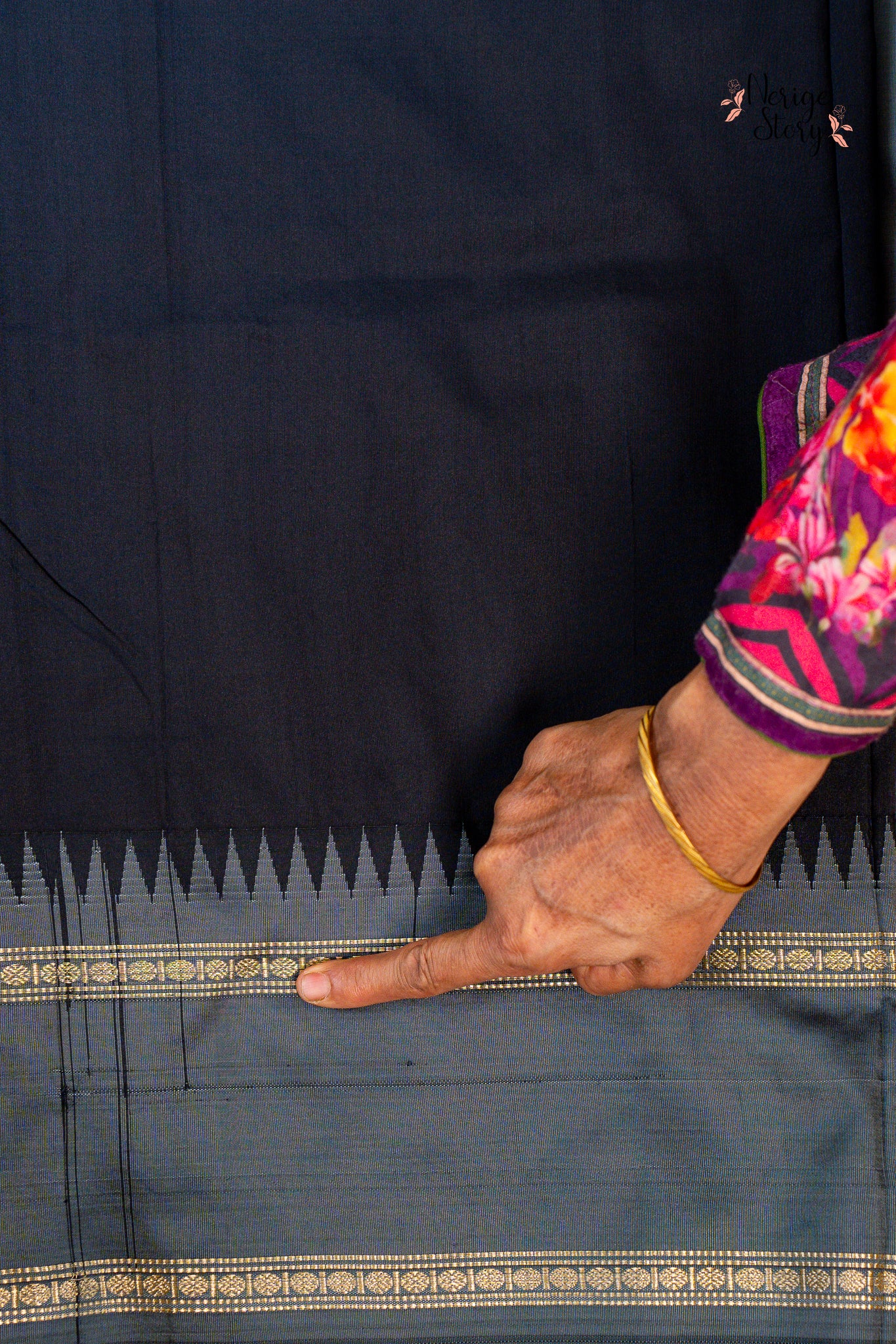 Saree - 1043