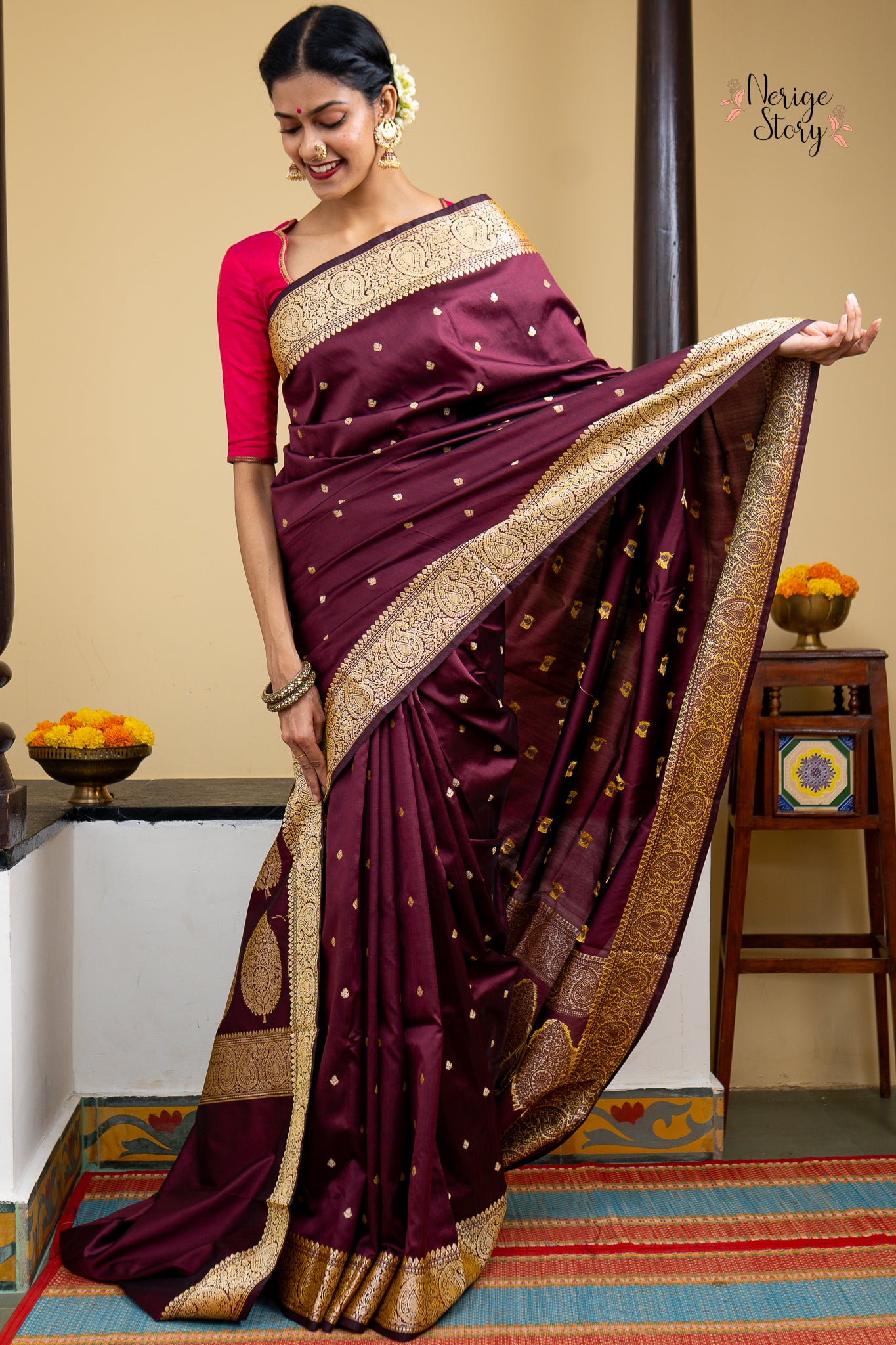 GOPIKA (गोपिका)