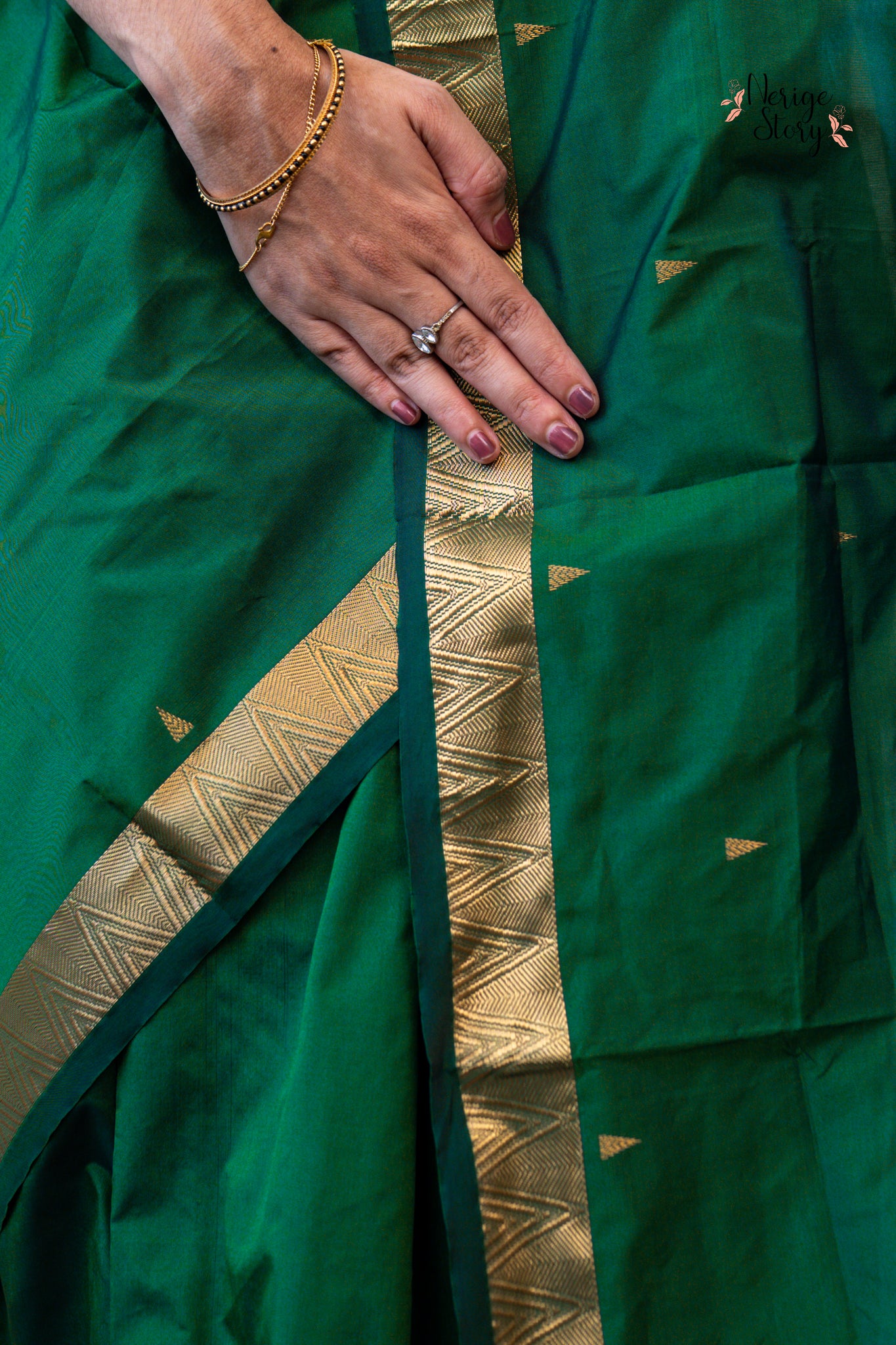 PAKSHITHA (ಪಕ್ಷಿತಾ)