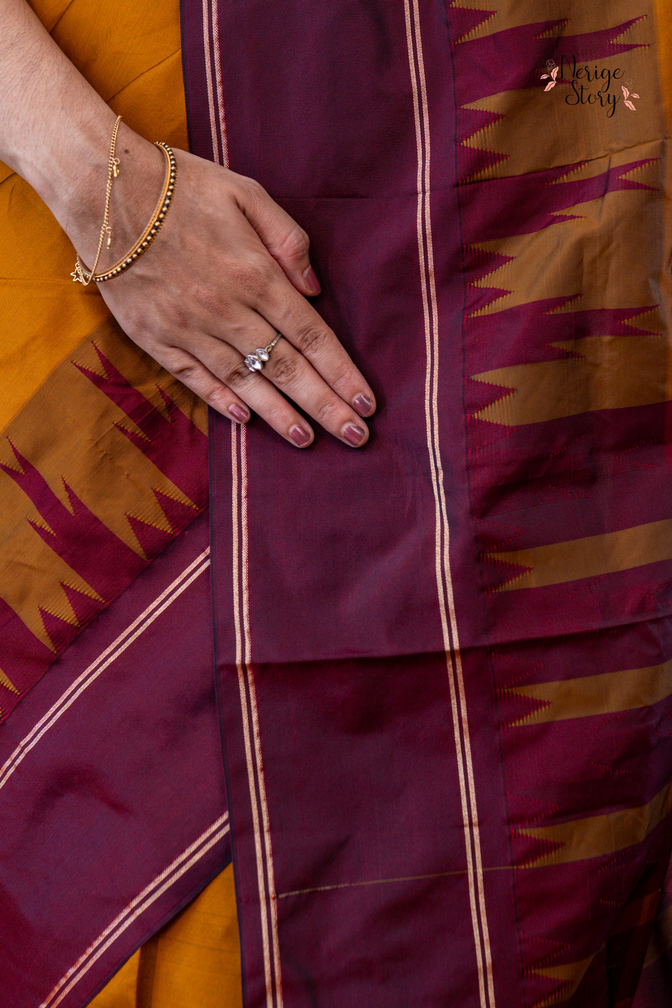 DEEPANISHA (ದೀಪನಿಶಾ)