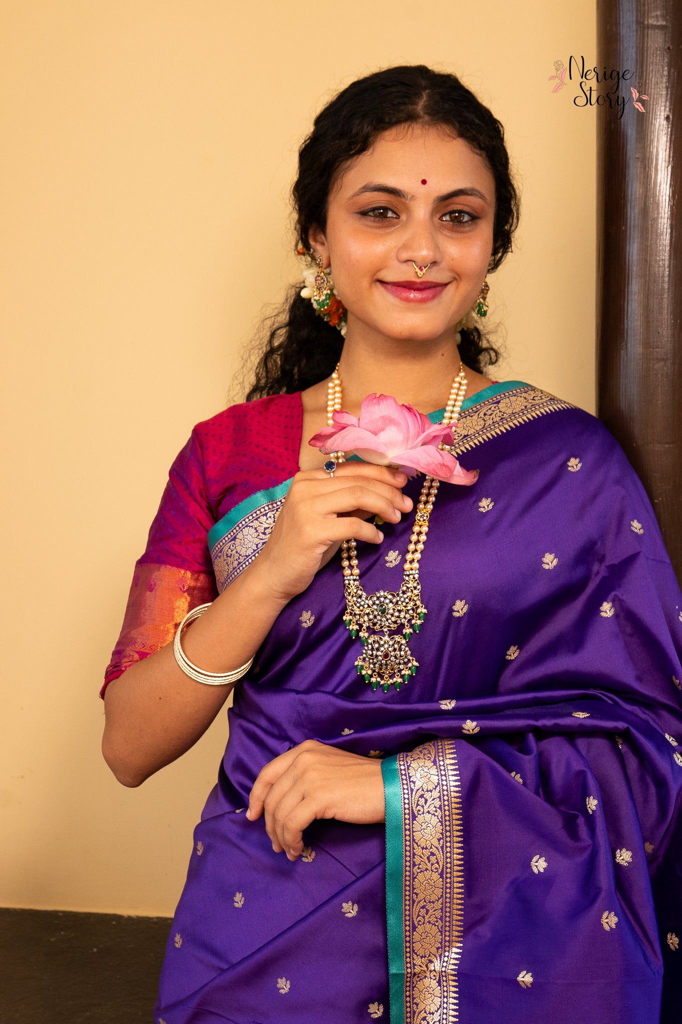 BAHARIKA (बहारिका)