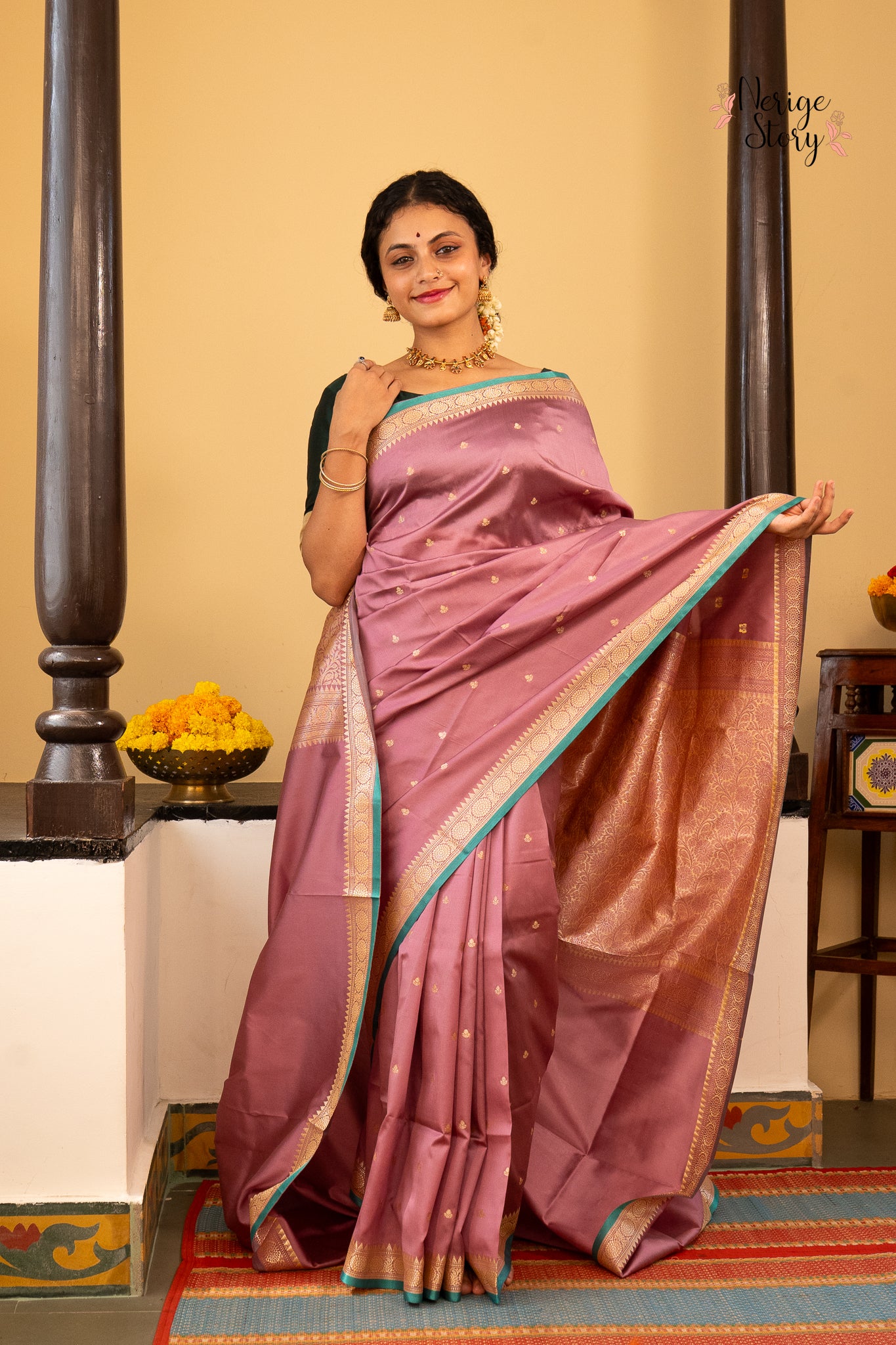 SUCHISMITA (सुचिस्मिता)