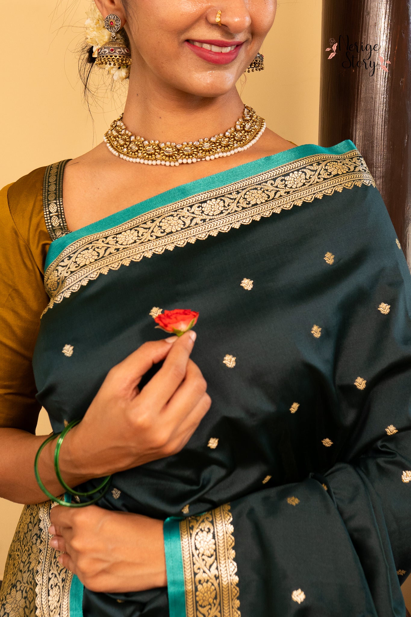 CHITRAVIA (चित्रविया)