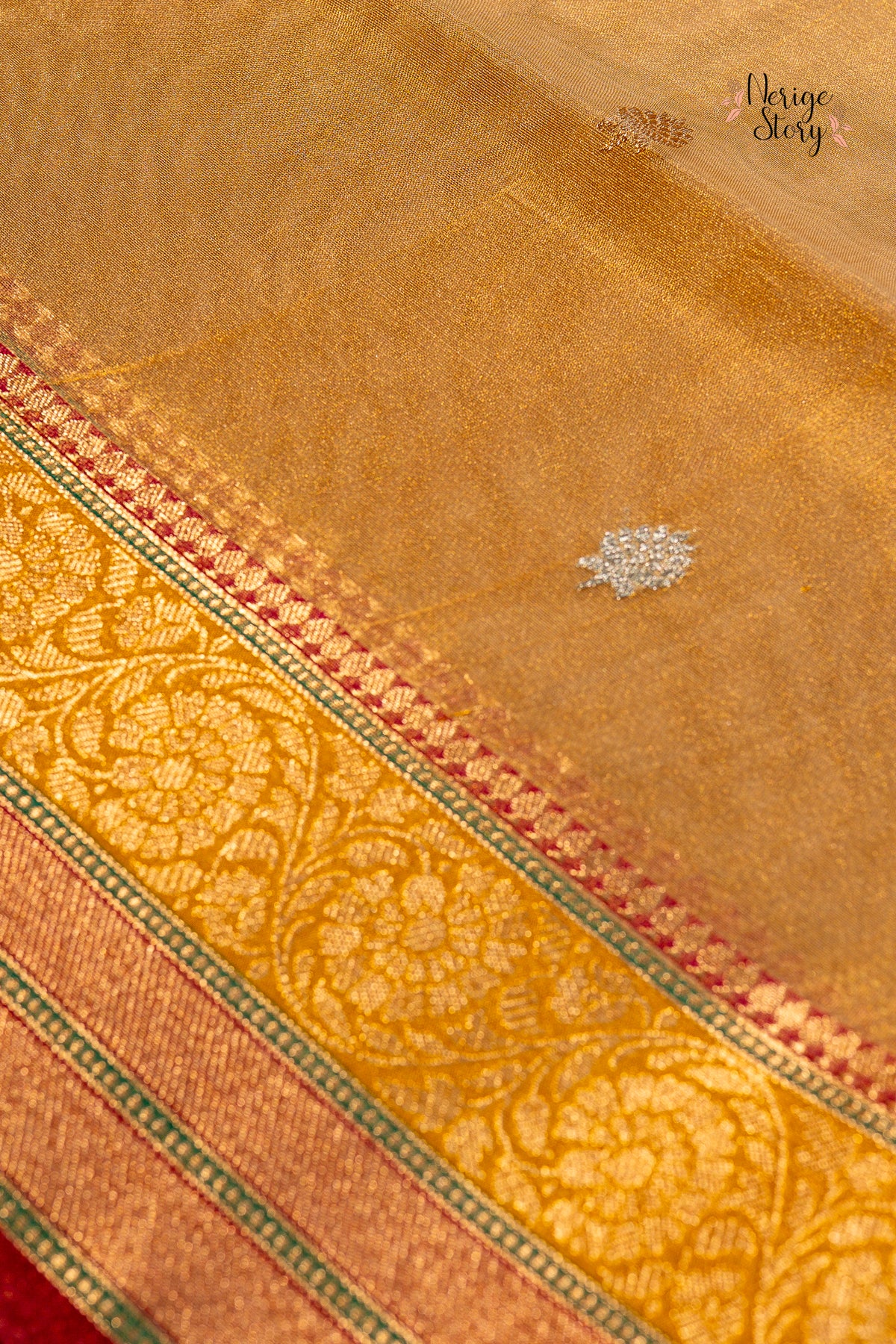 GIRIJASHRI (गिरिजाश्री)
