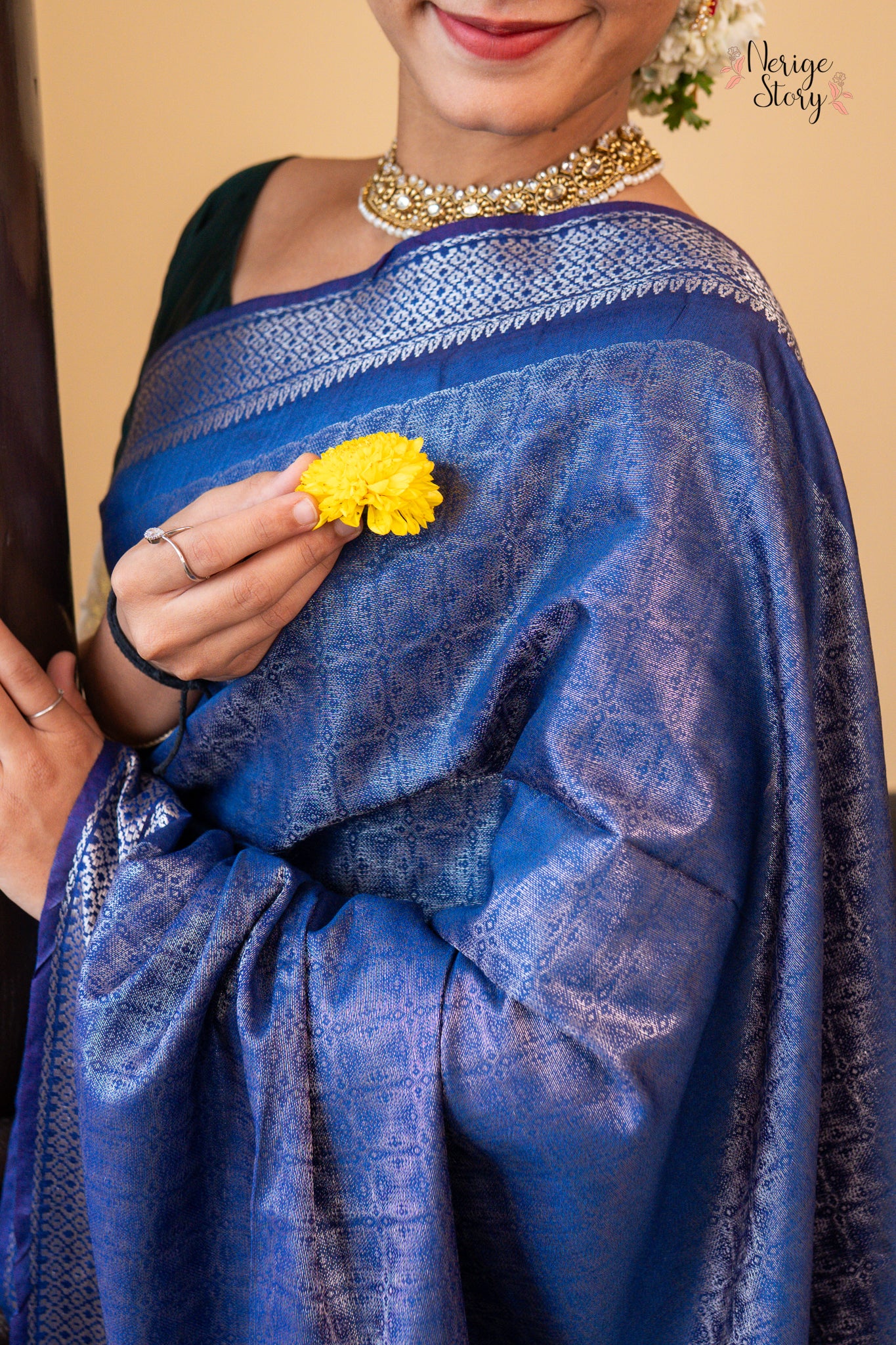 SUMANASA (सुमनसा)