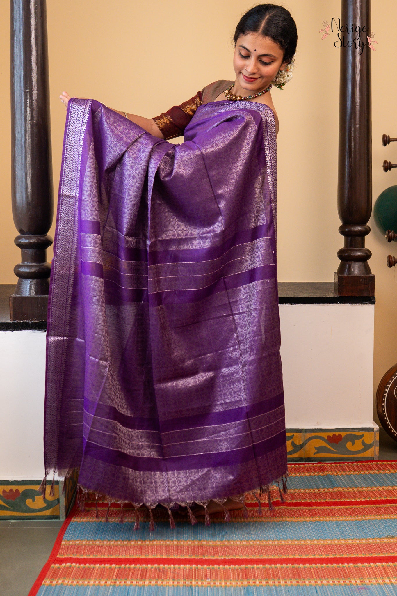 KAMANJA (कमनजा)