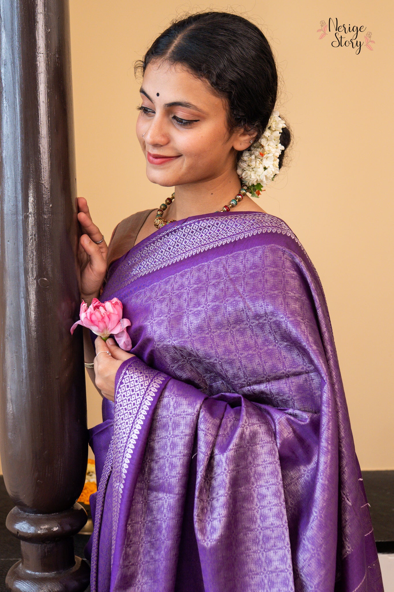 KAMANJA (कमनजा)