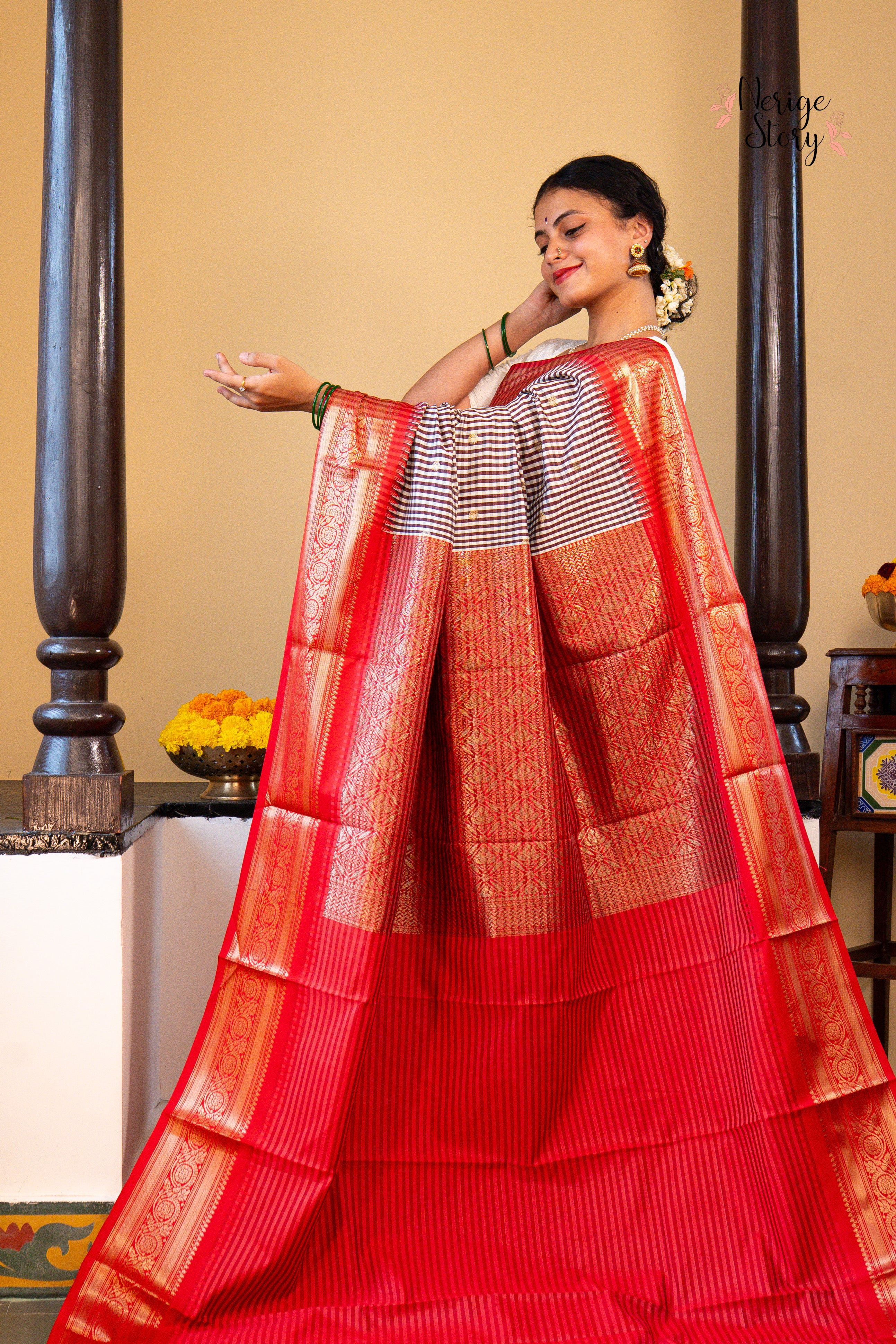 AKSHAINI (अक्षैणी)