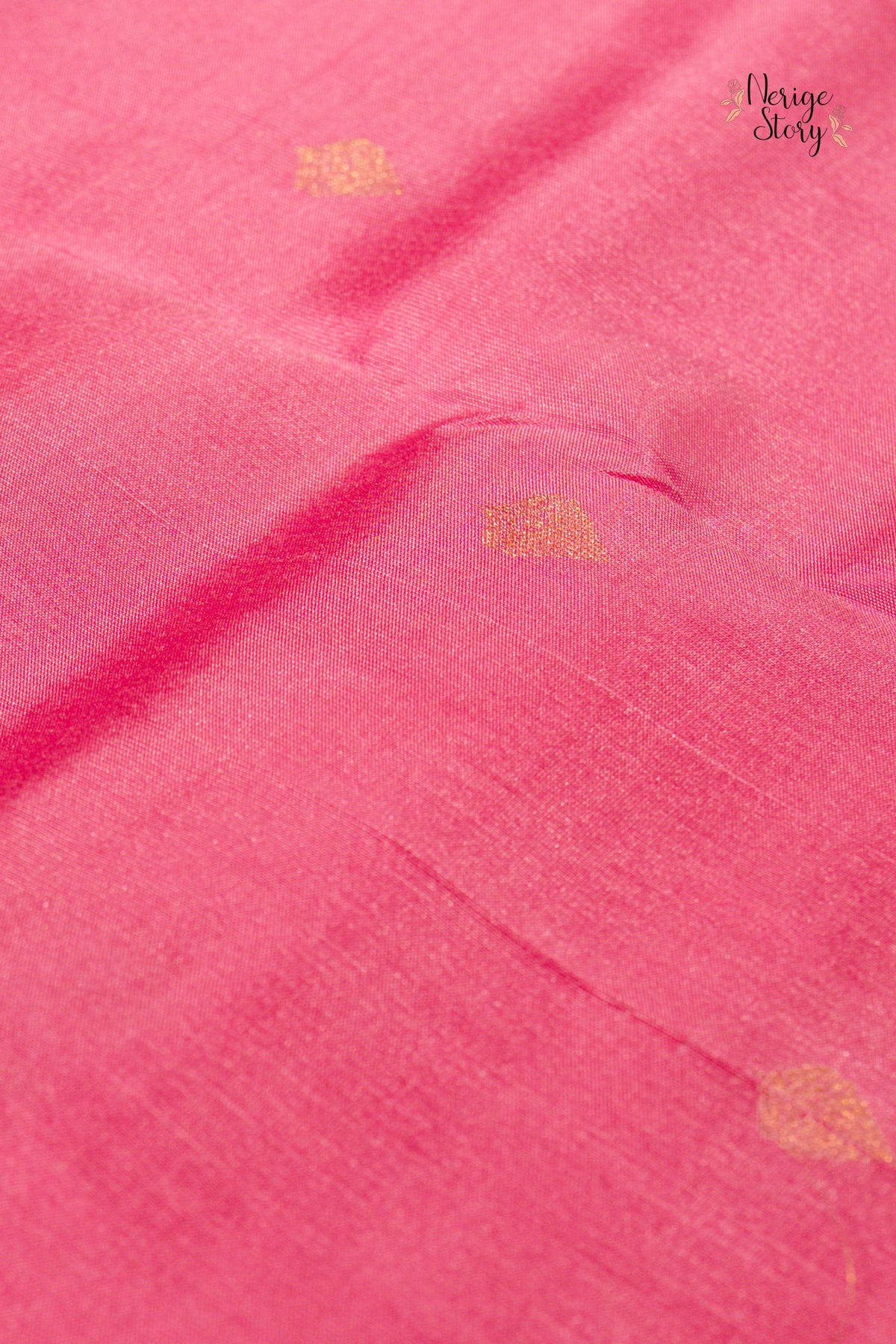 PARNIKA (பர்ணிகா)