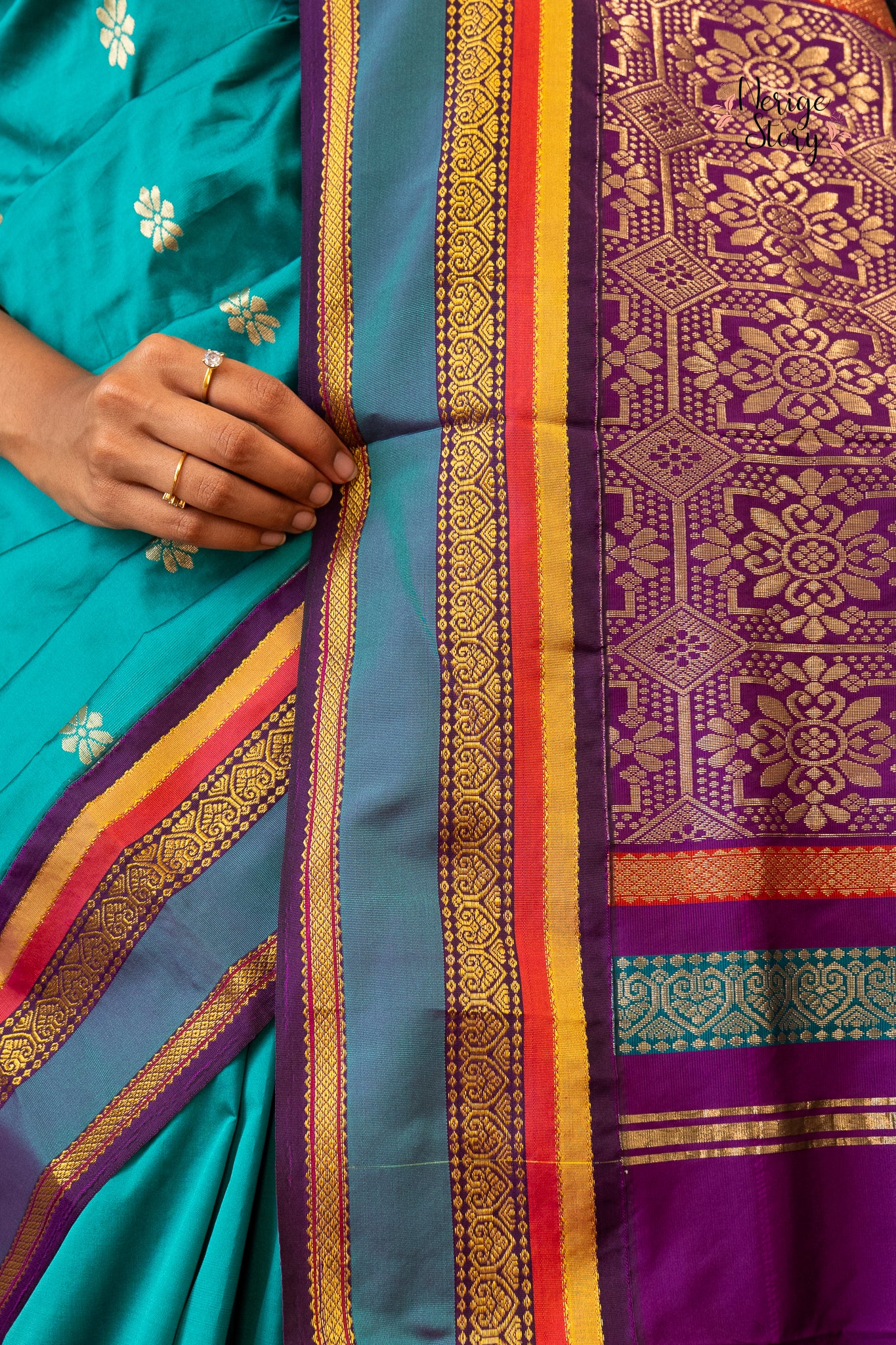 GUNASHRI (ಗುಣಶ್ರೀ)