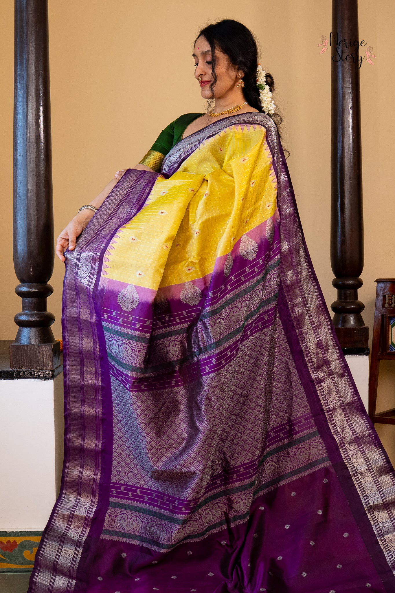 DAMAYANTHI (దమయంతి)