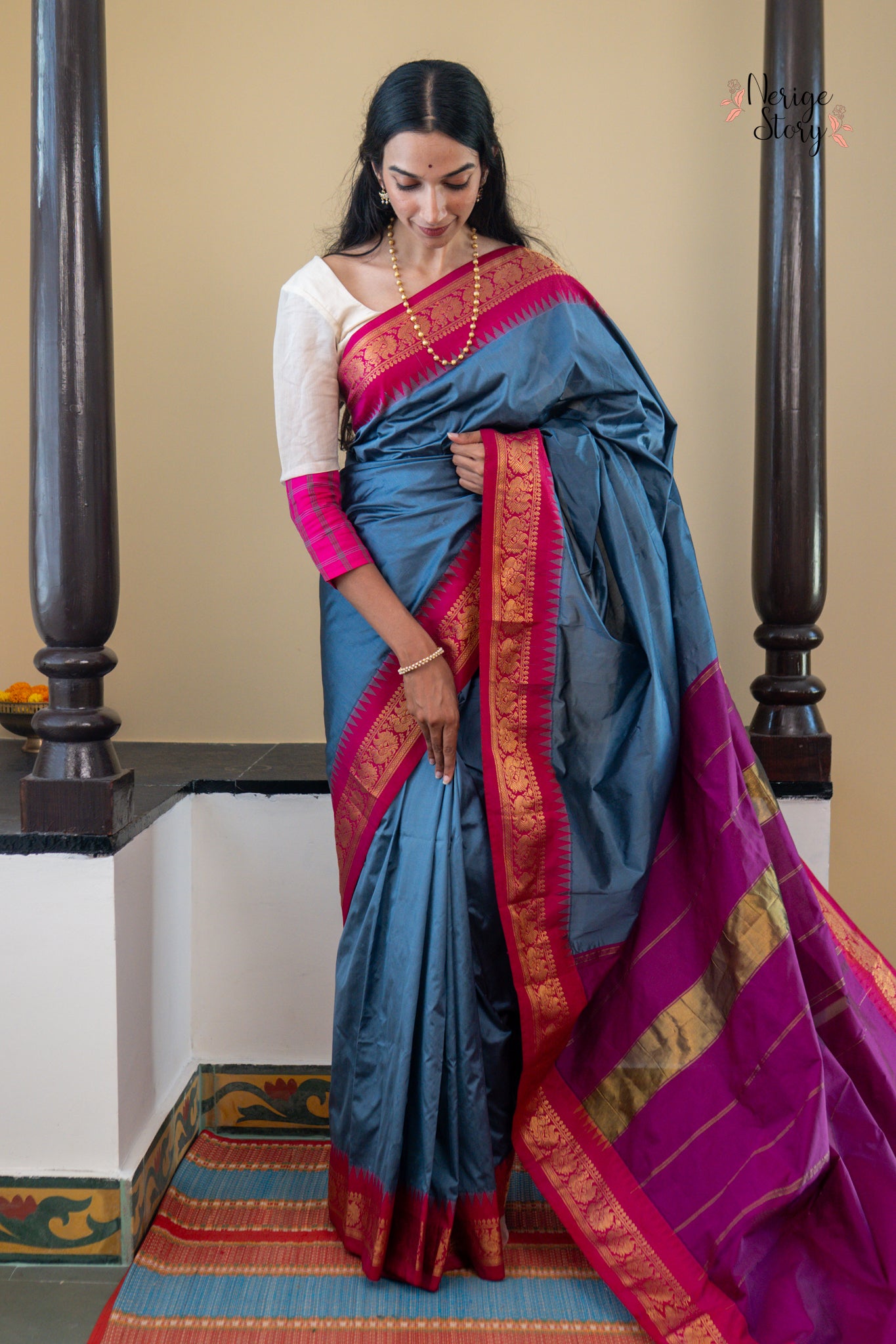 MANINI (ಮಾನಿನಿ)