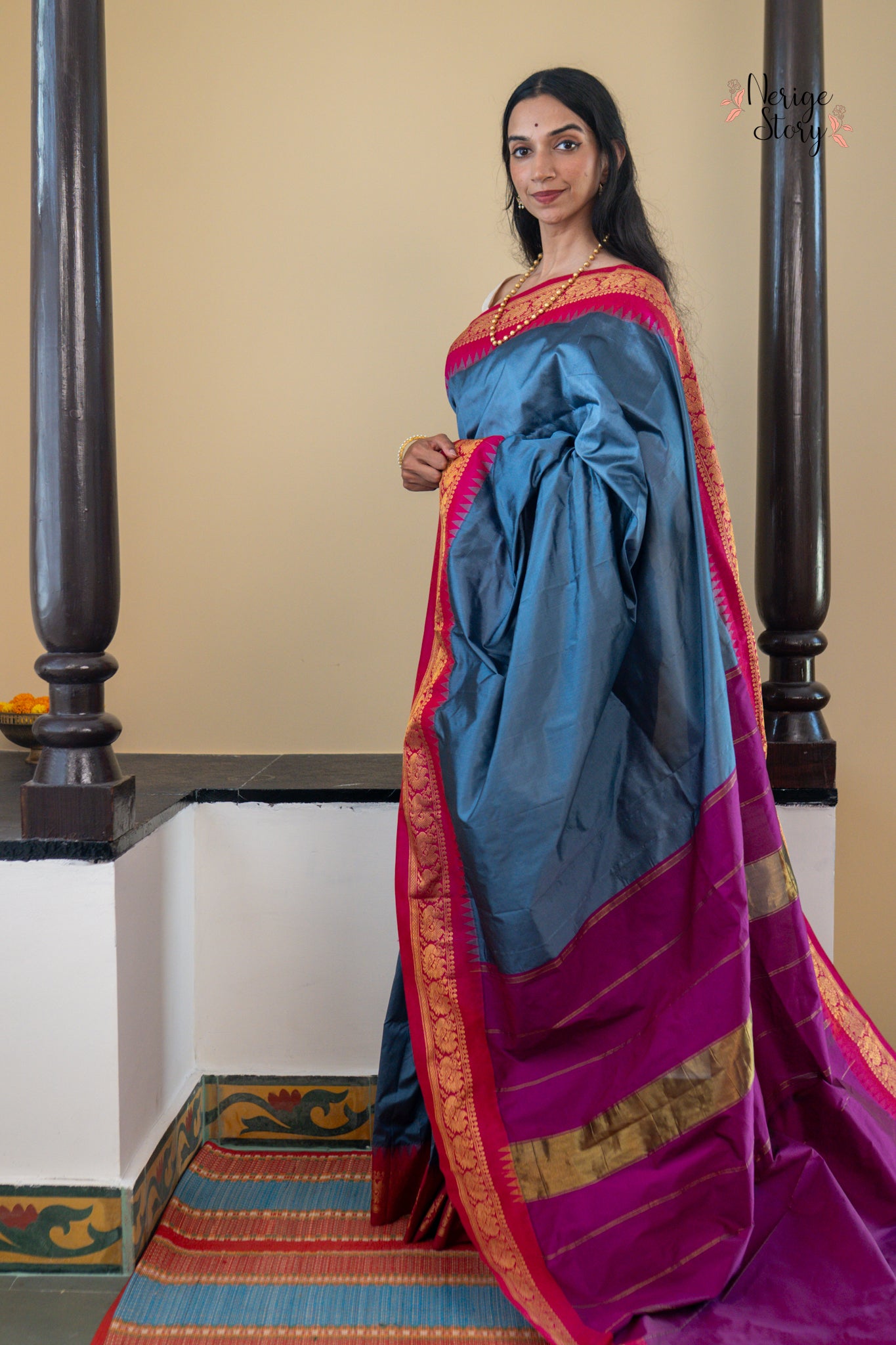 MANINI (ಮಾನಿನಿ)