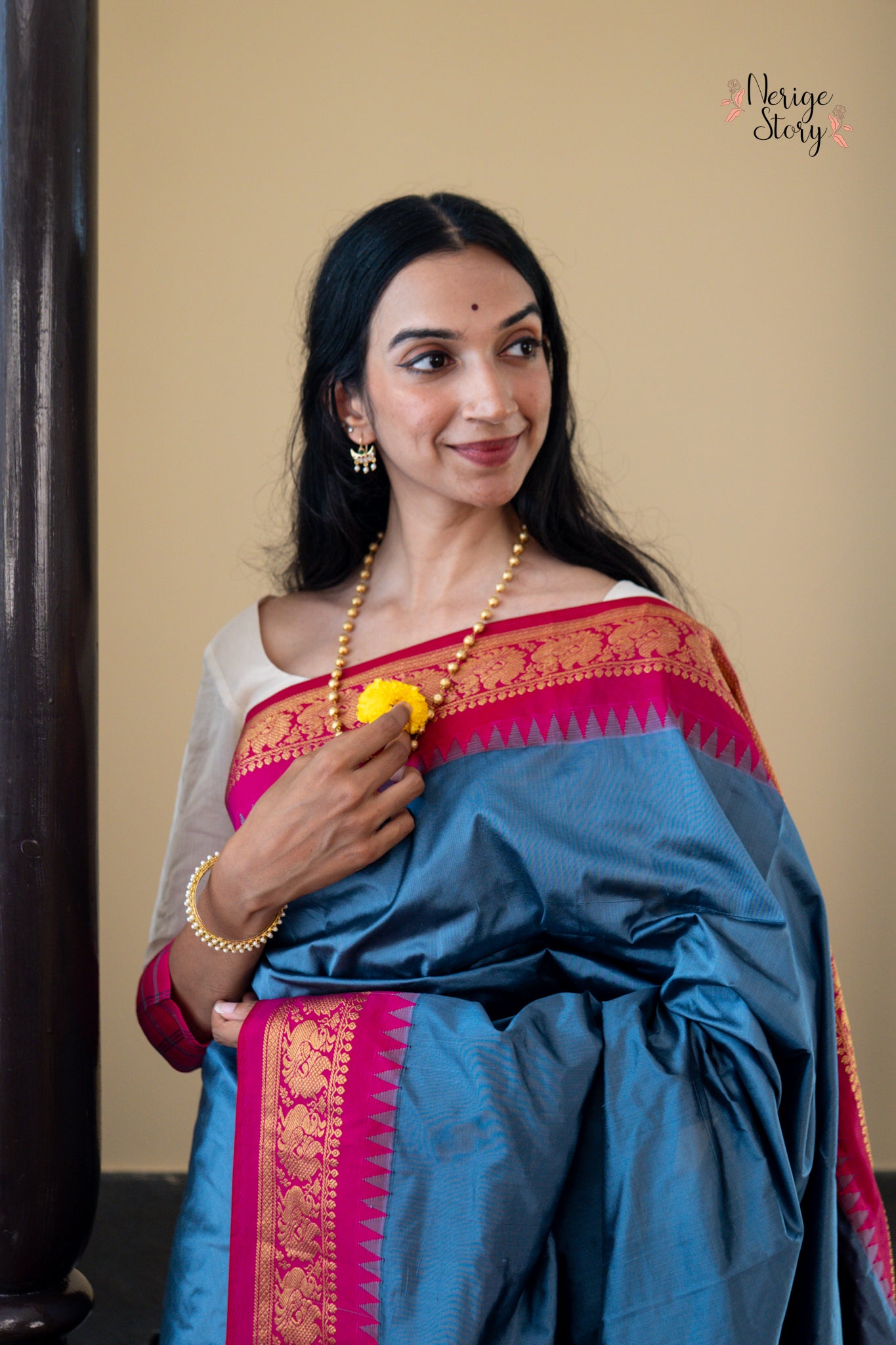 MANINI (ಮಾನಿನಿ)