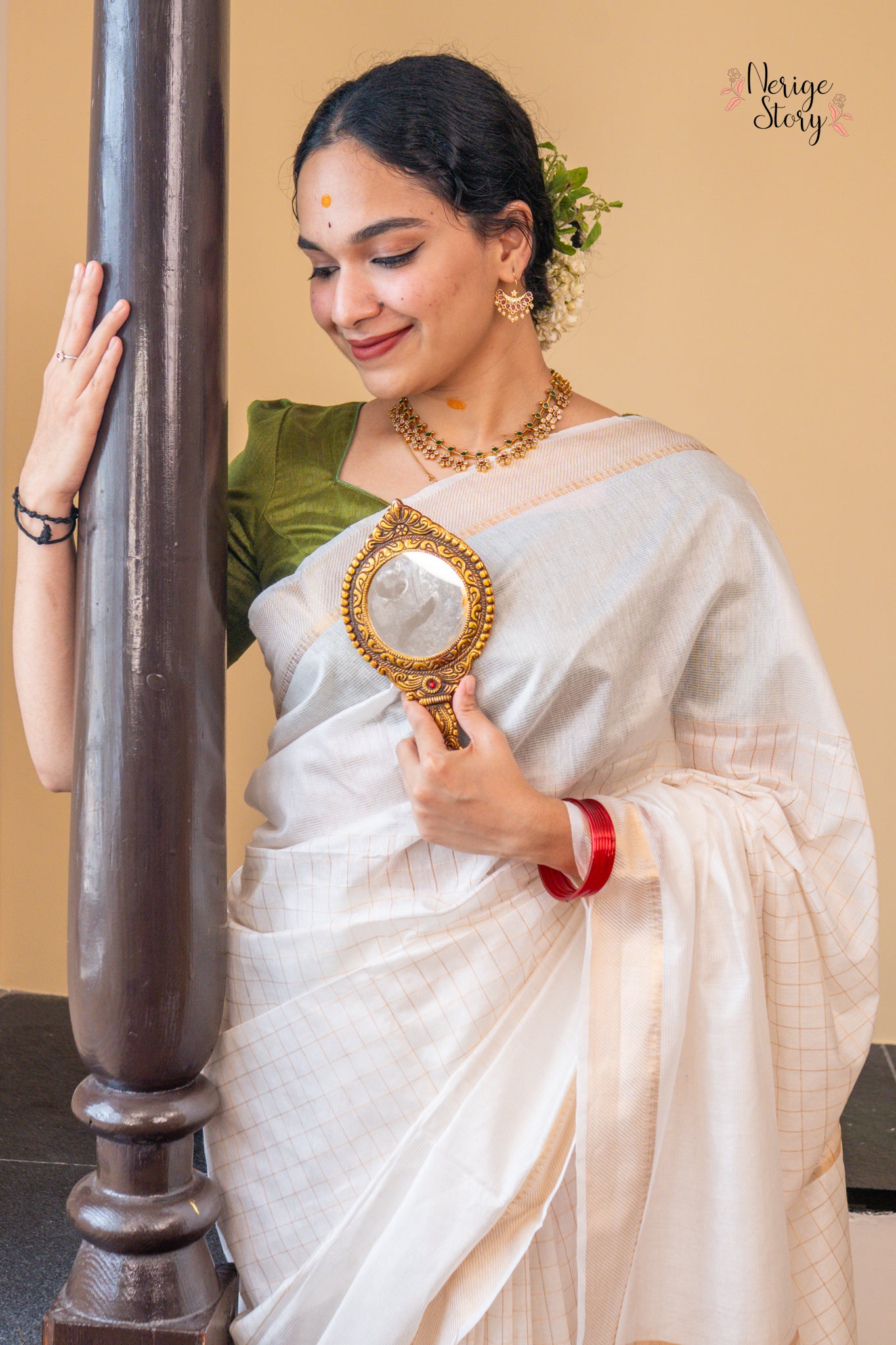 SUVARNAVELA (സ്വർണവേള)