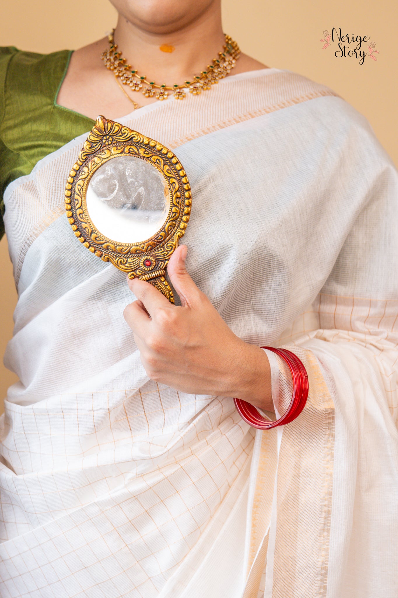 SUVARNAVELA (സ്വർണവേള)
