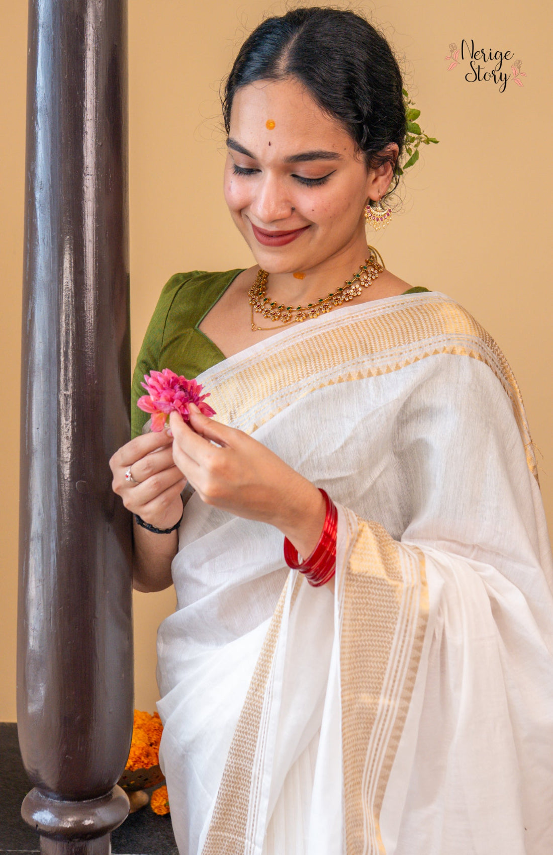 POOVILI (പൂവിലെ)